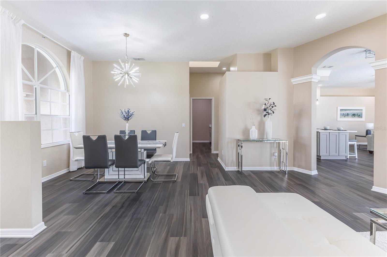 Image 5 of 22 For 12230 Padron Boulevard