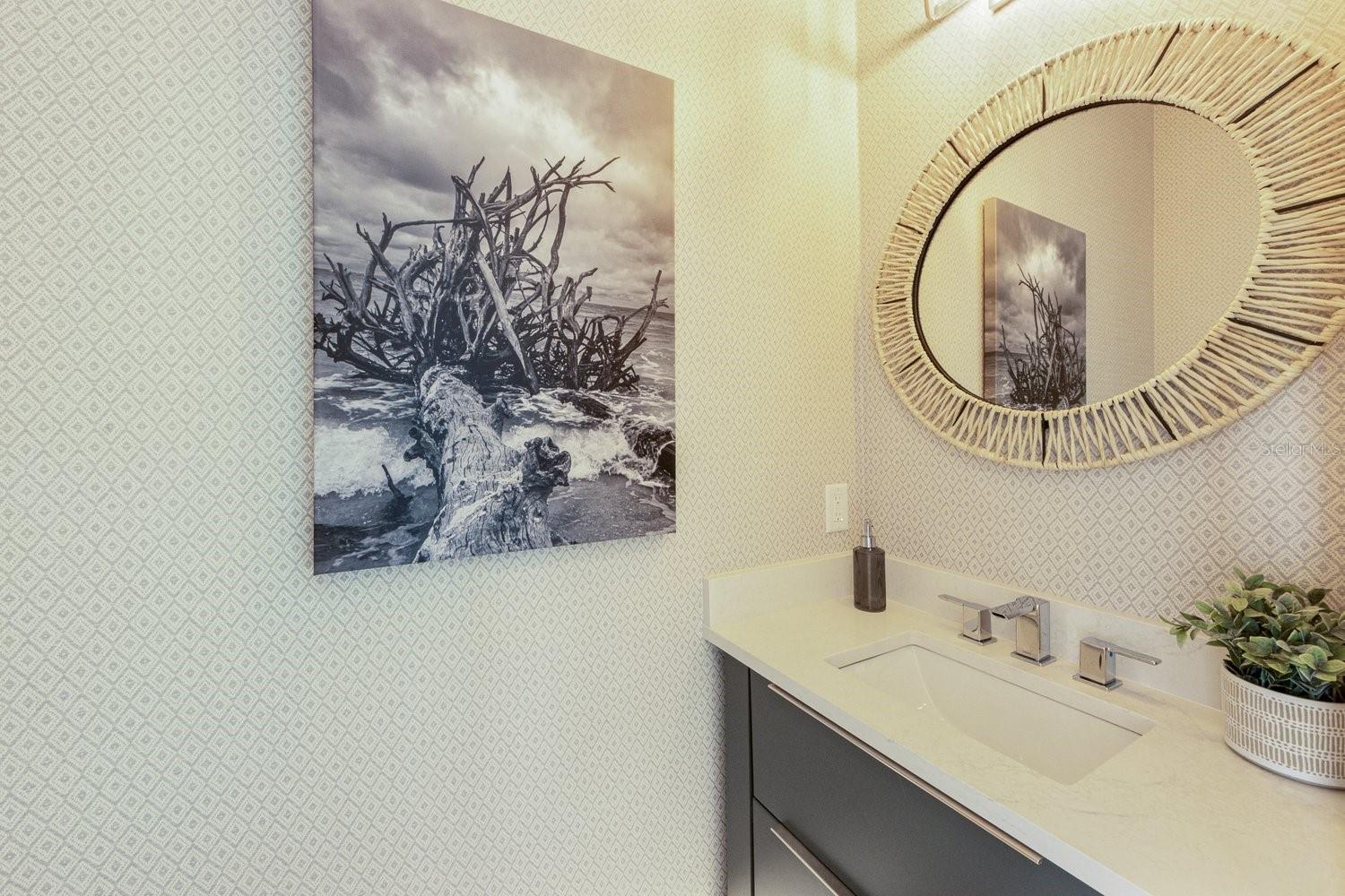 Image 19 of 58 For 870 Shore Drive