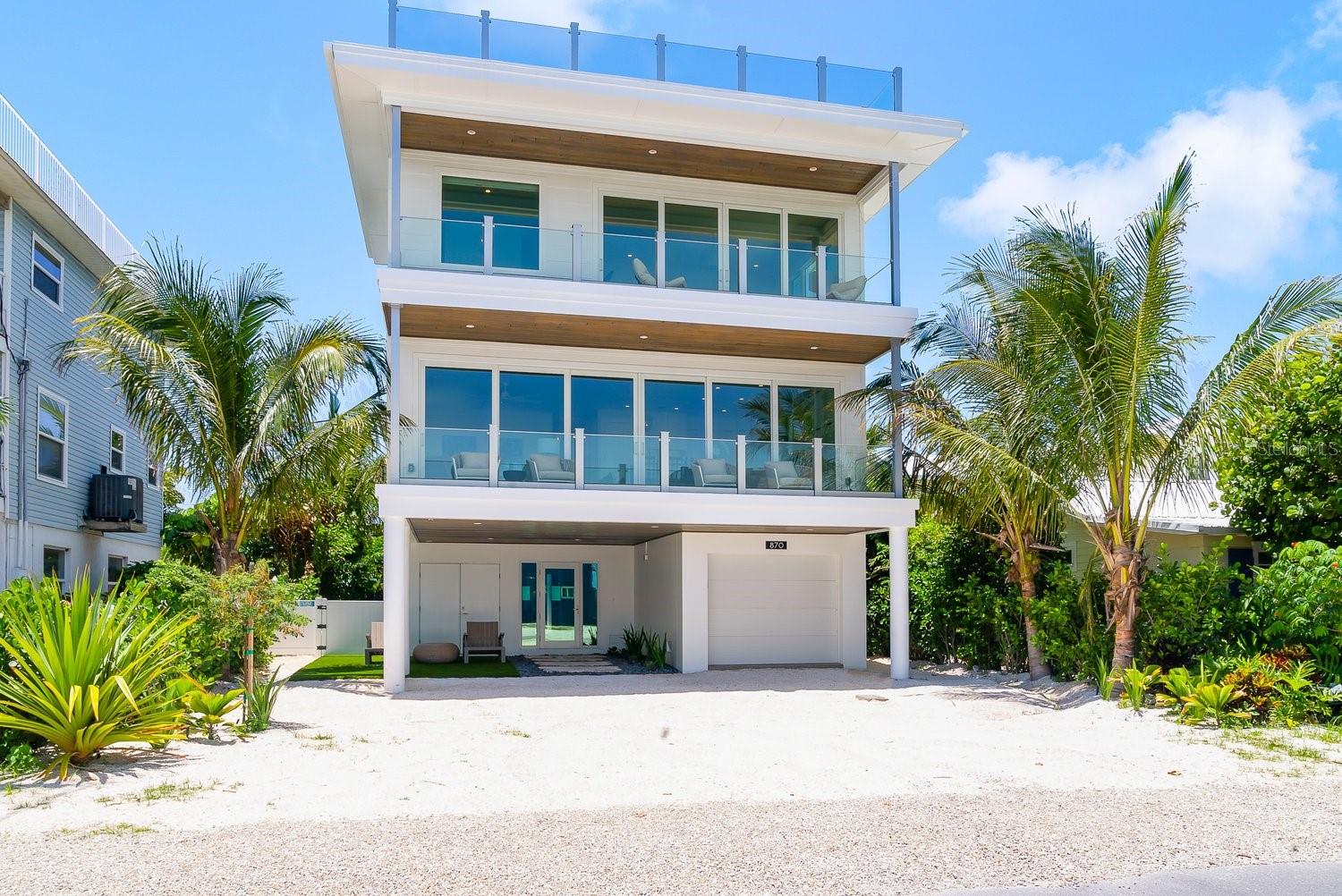 Image 2 of 58 For 870 Shore Drive