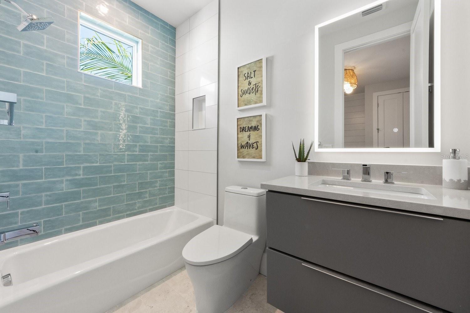 Image 24 of 58 For 870 Shore Drive