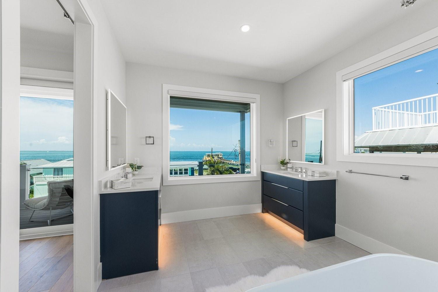 Image 33 of 58 For 870 Shore Drive