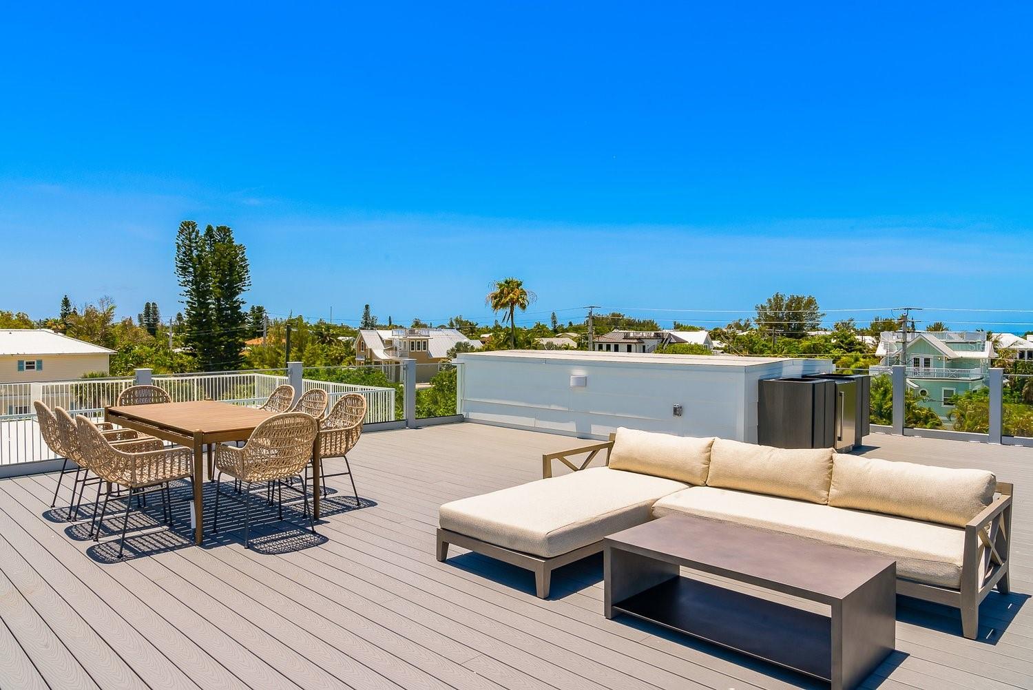 Image 43 of 58 For 870 Shore Drive