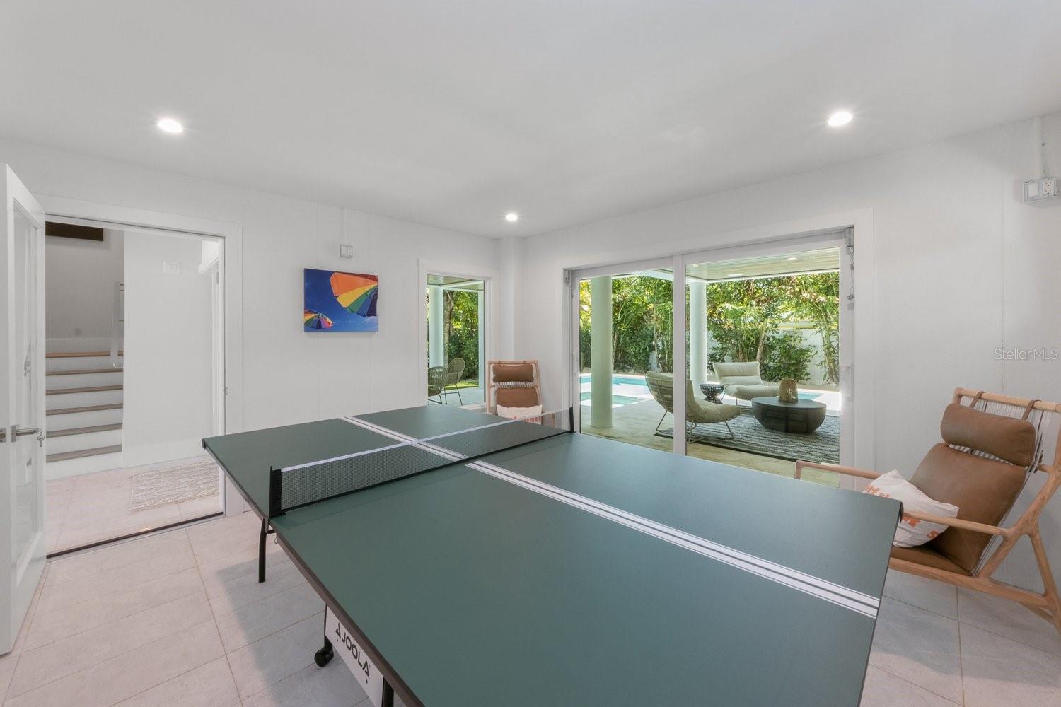 Image 6 of 58 For 870 Shore Drive