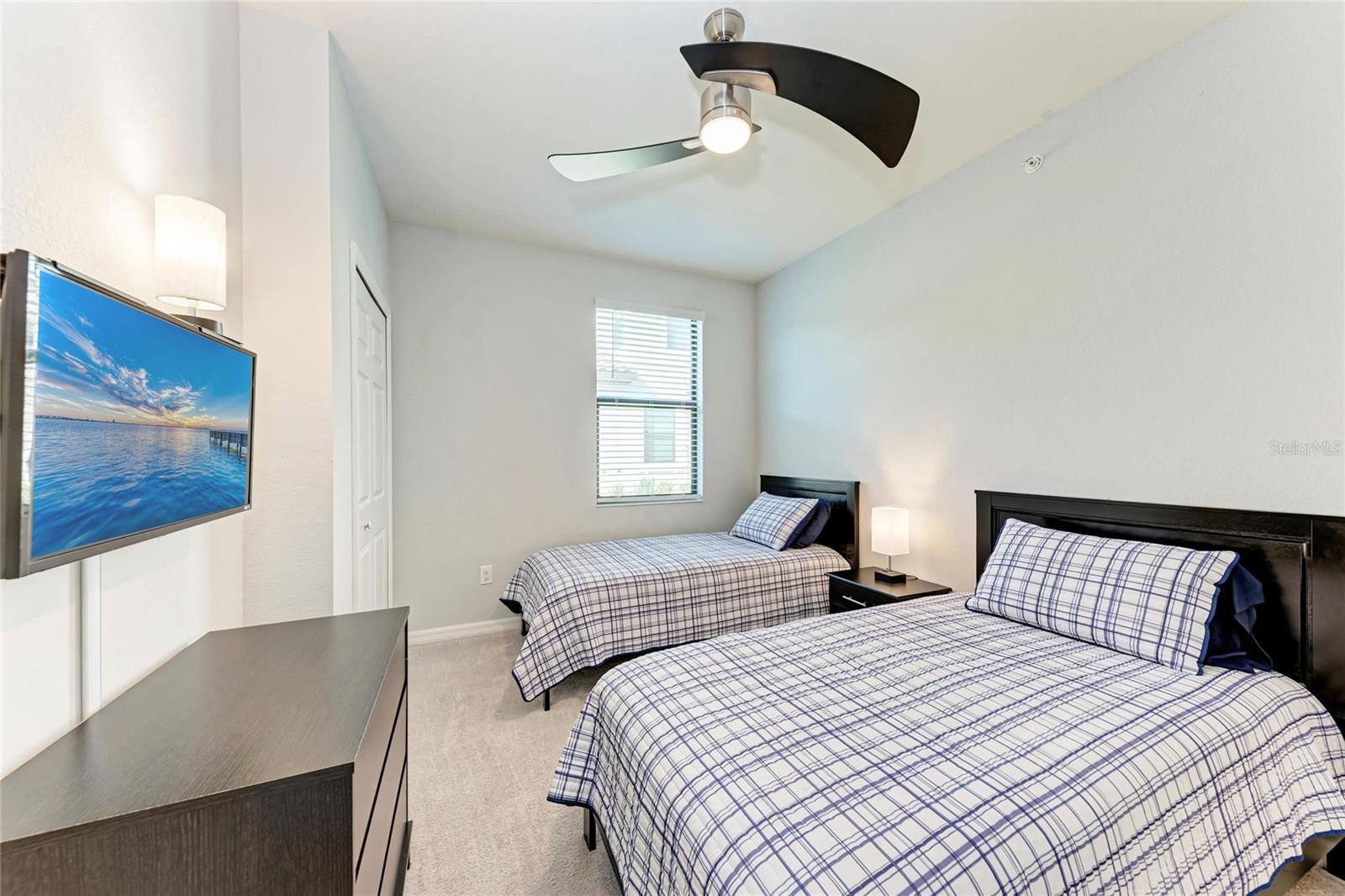 Image 26 of 90 For 18117 Gawthrop Drive 101