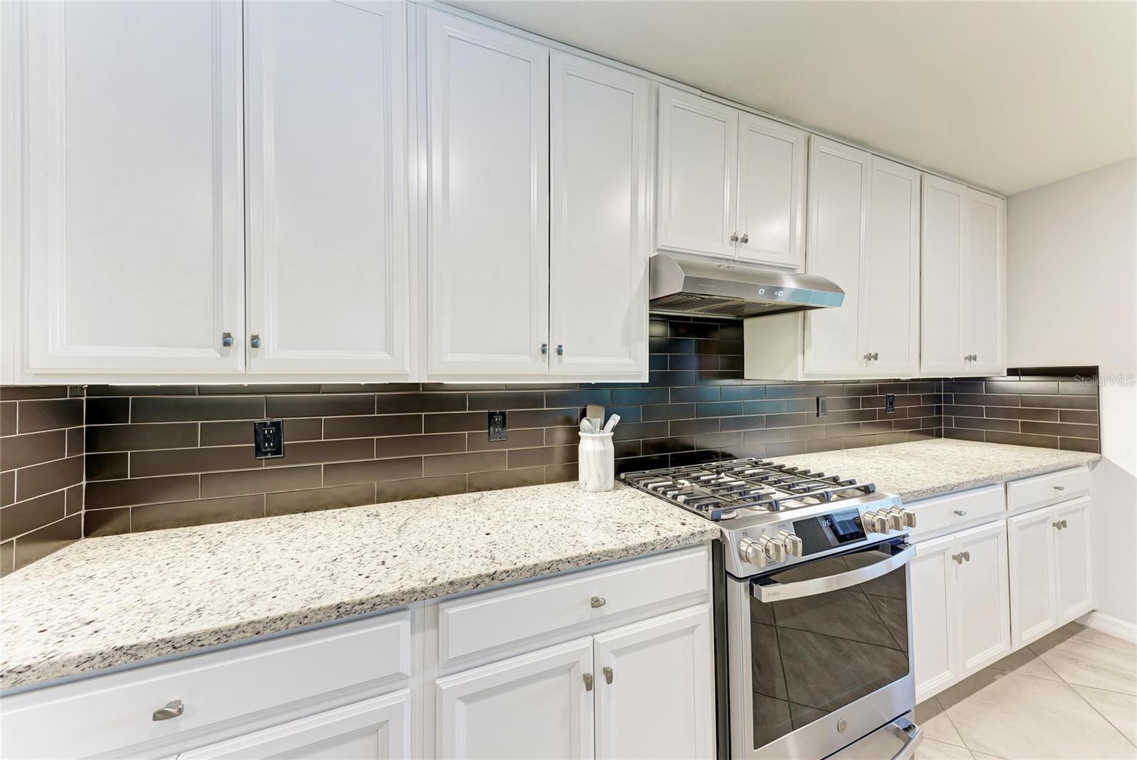 Image 5 of 90 For 18117 Gawthrop Drive 101