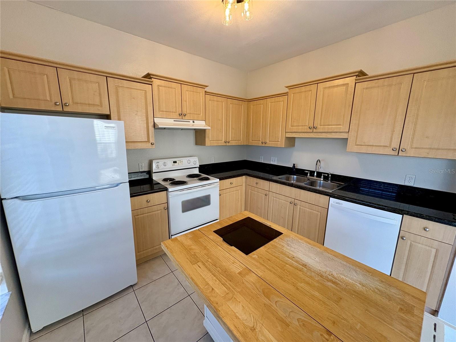 Image 10 of 25 For 7559 Plantation Circle 7559