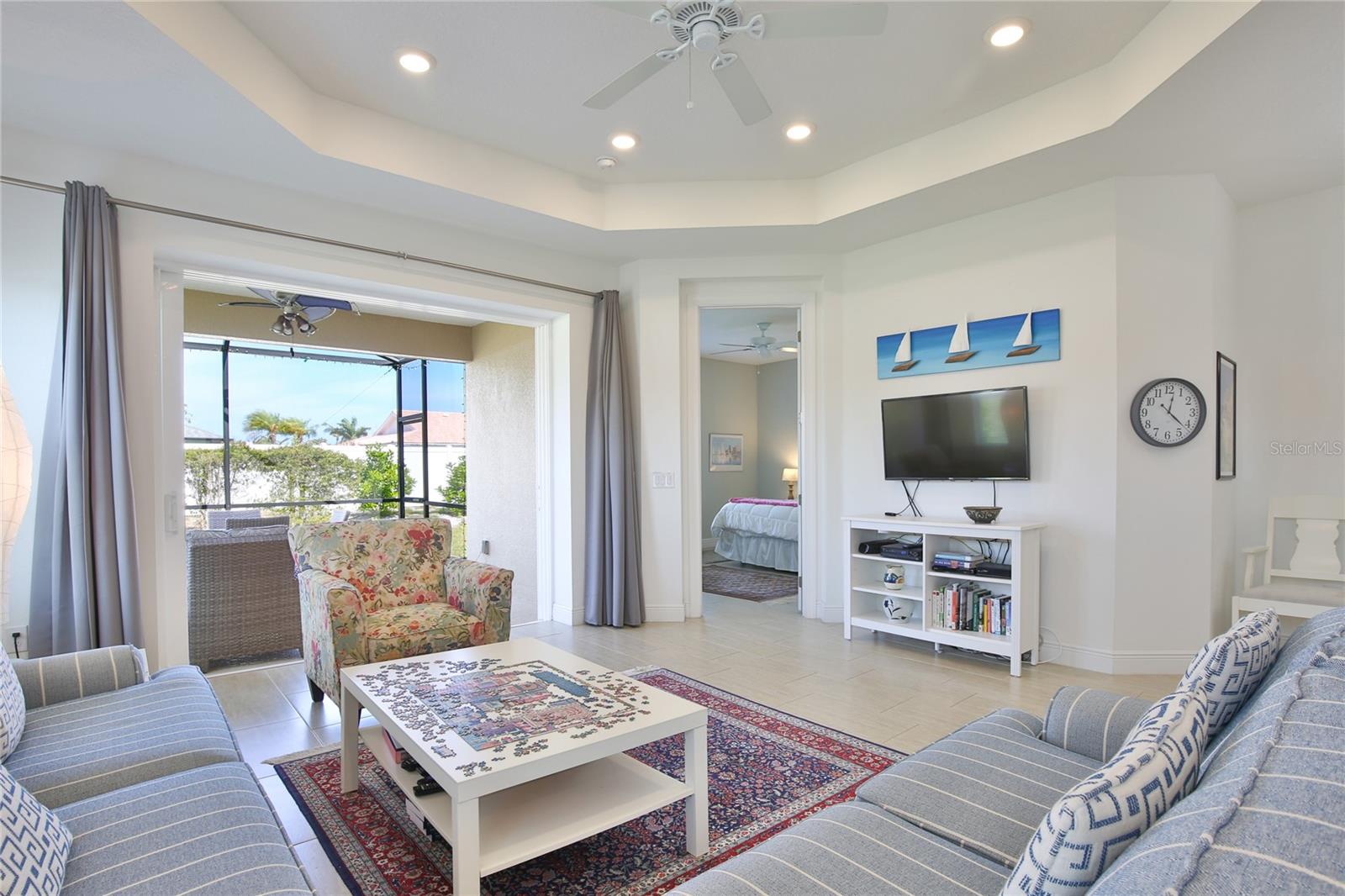 Image 14 of 40 For 7016 Playa Bella Drive