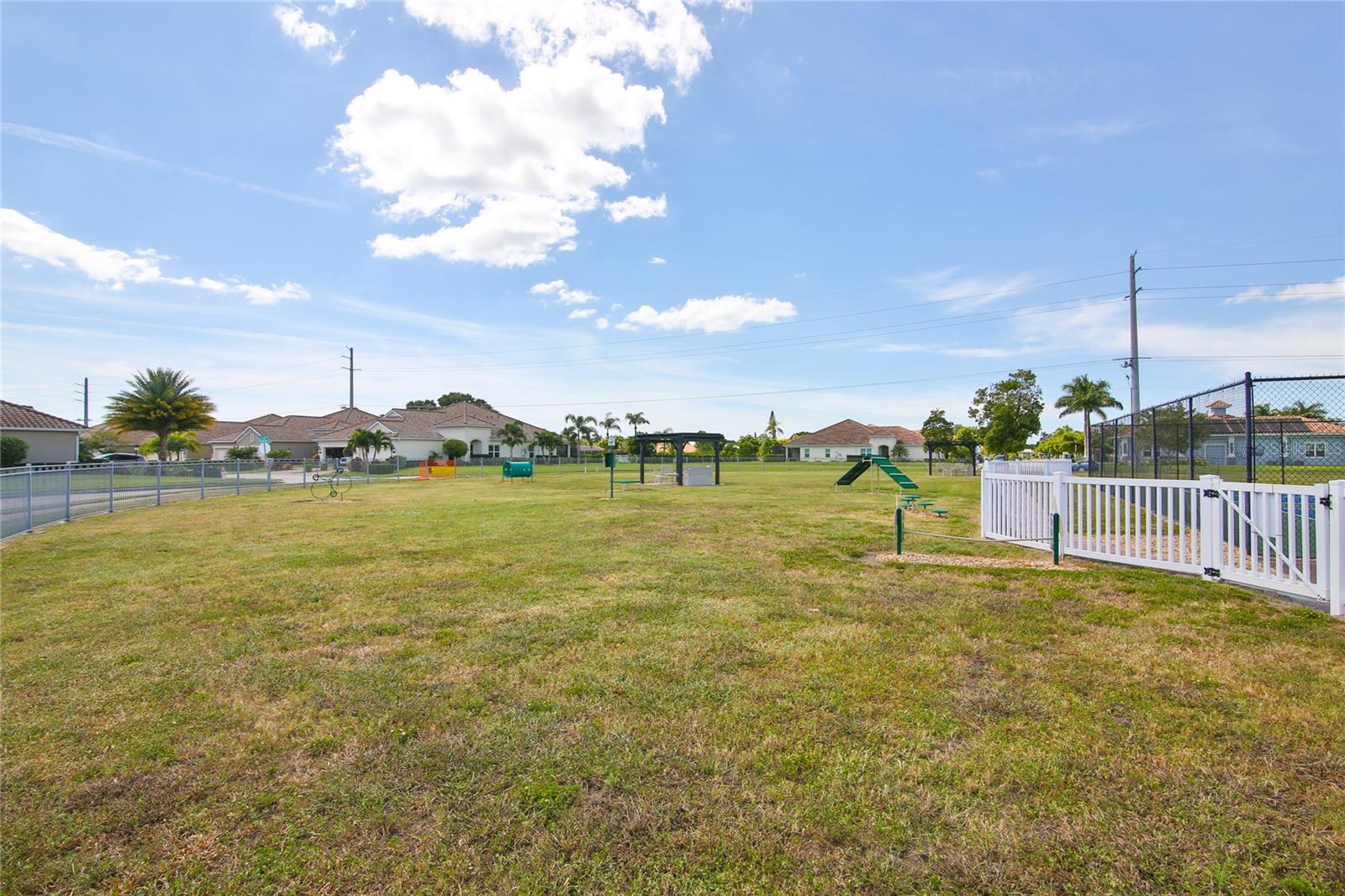 Image 37 of 40 For 7016 Playa Bella Drive