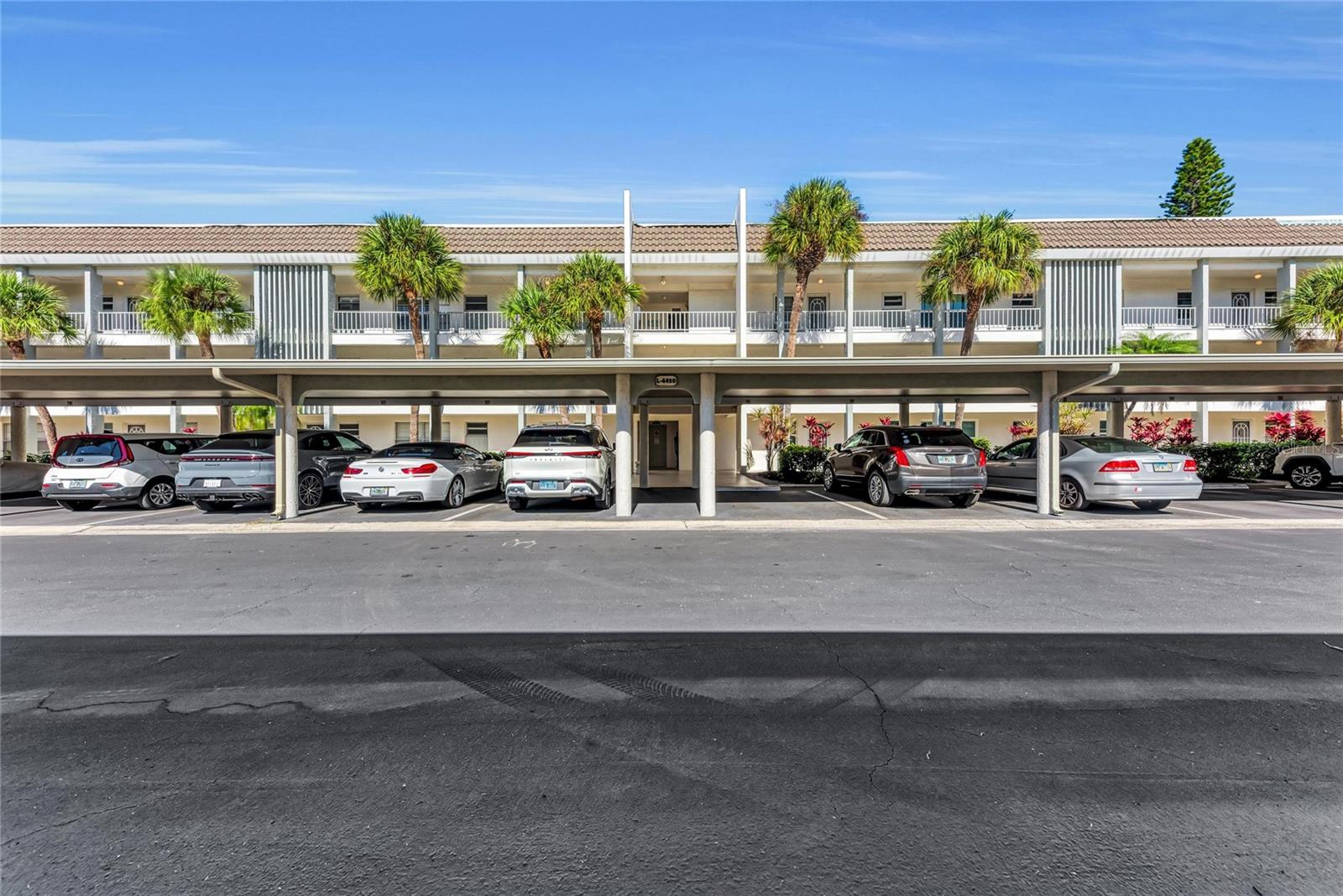 Image 20 of 29 For 4420 Exeter Drive 307