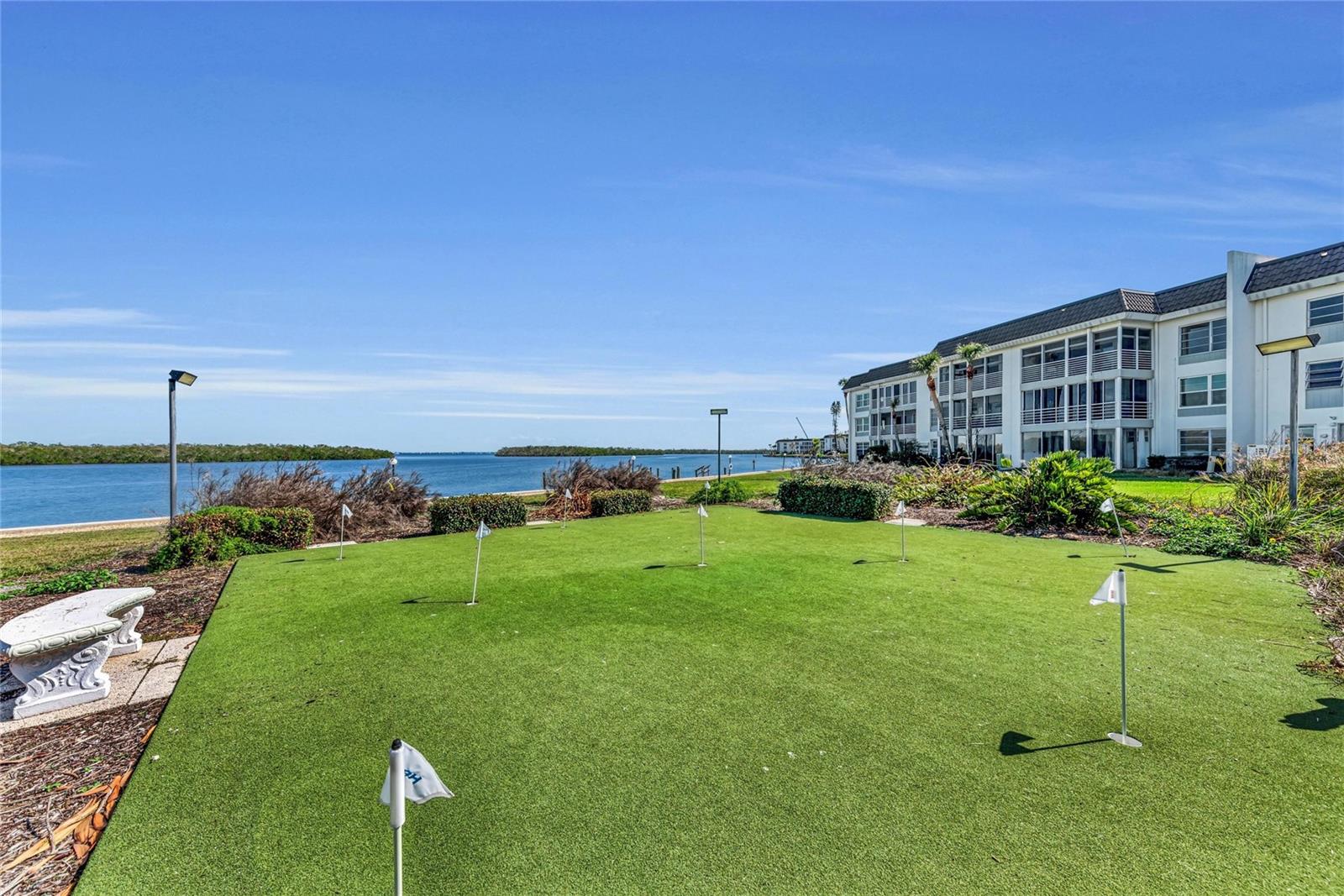 Image 22 of 29 For 4420 Exeter Drive 307