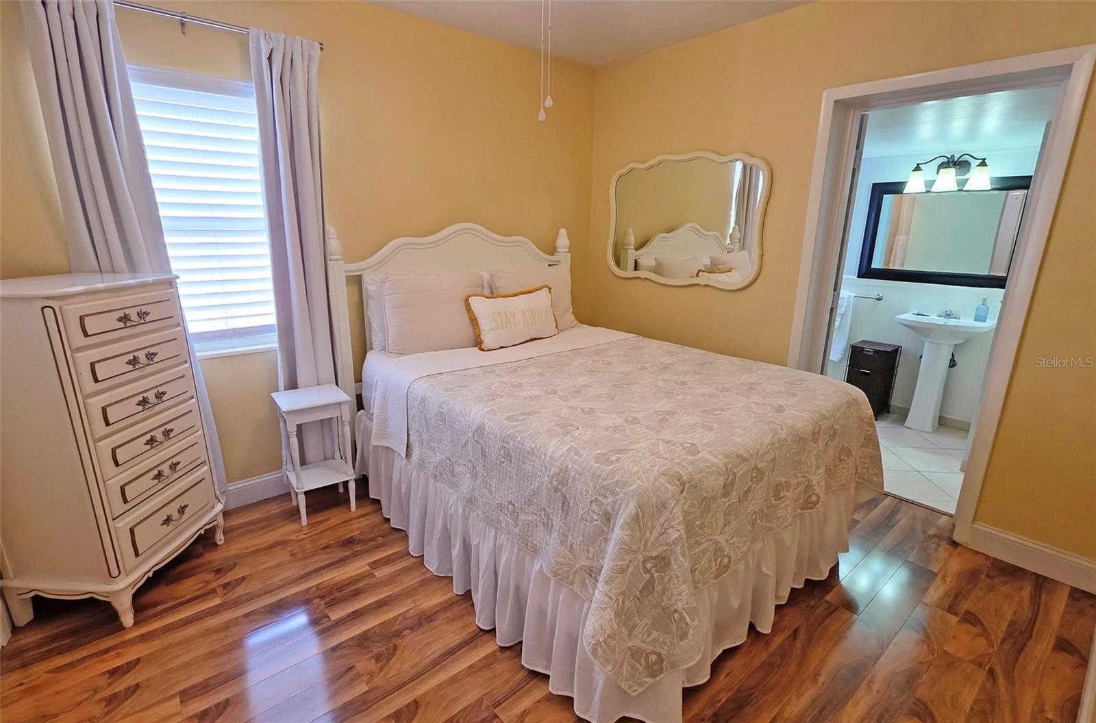 Image 17 of 29 For 2442 Wood Street