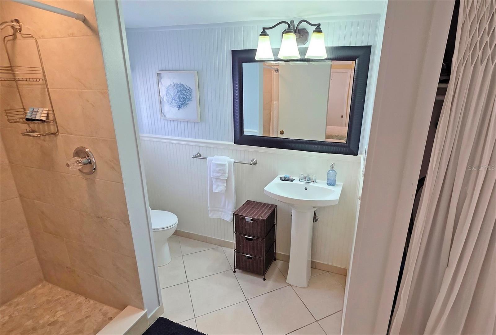 Image 20 of 29 For 2442 Wood Street