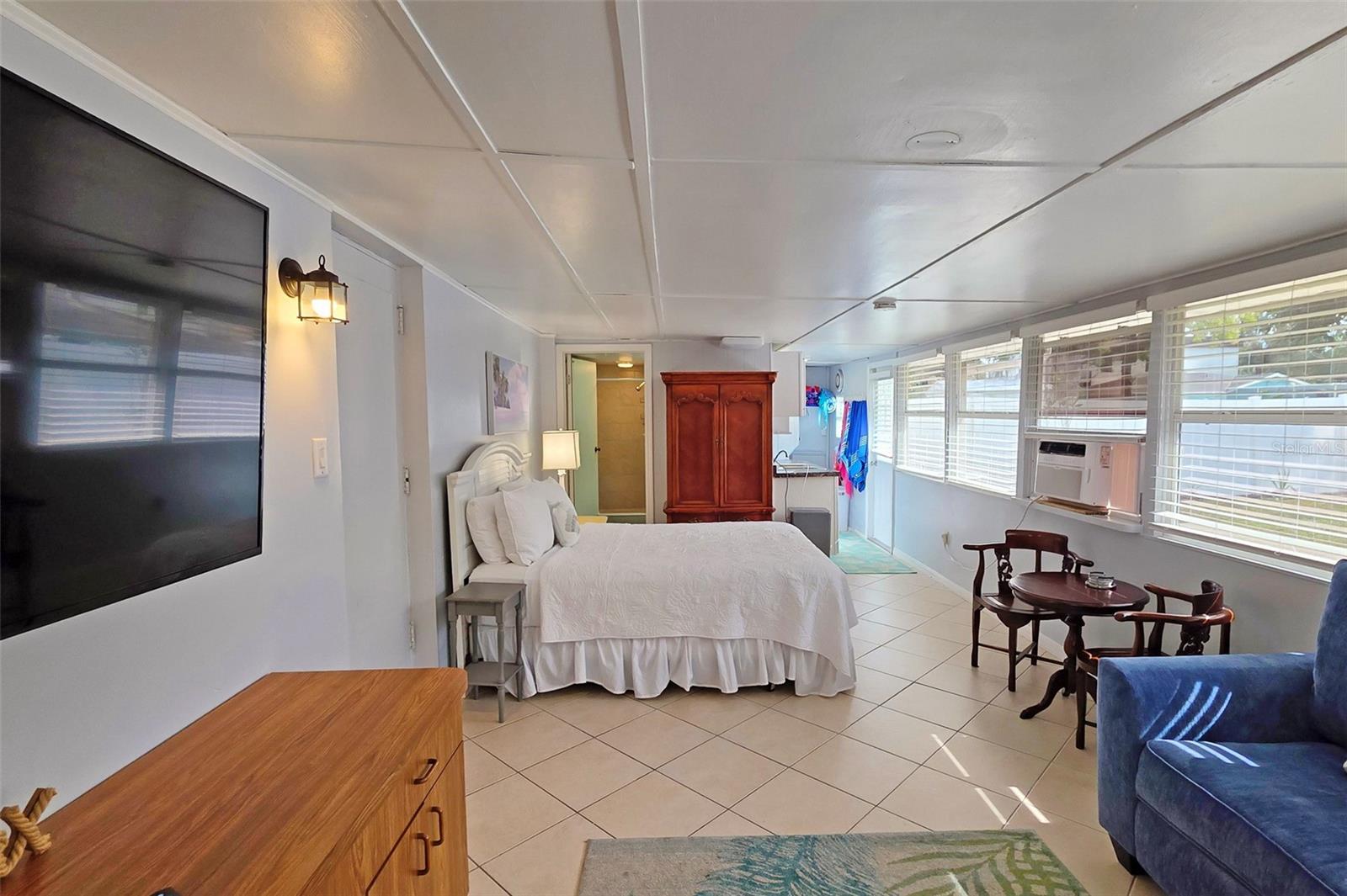 Image 22 of 29 For 2442 Wood Street