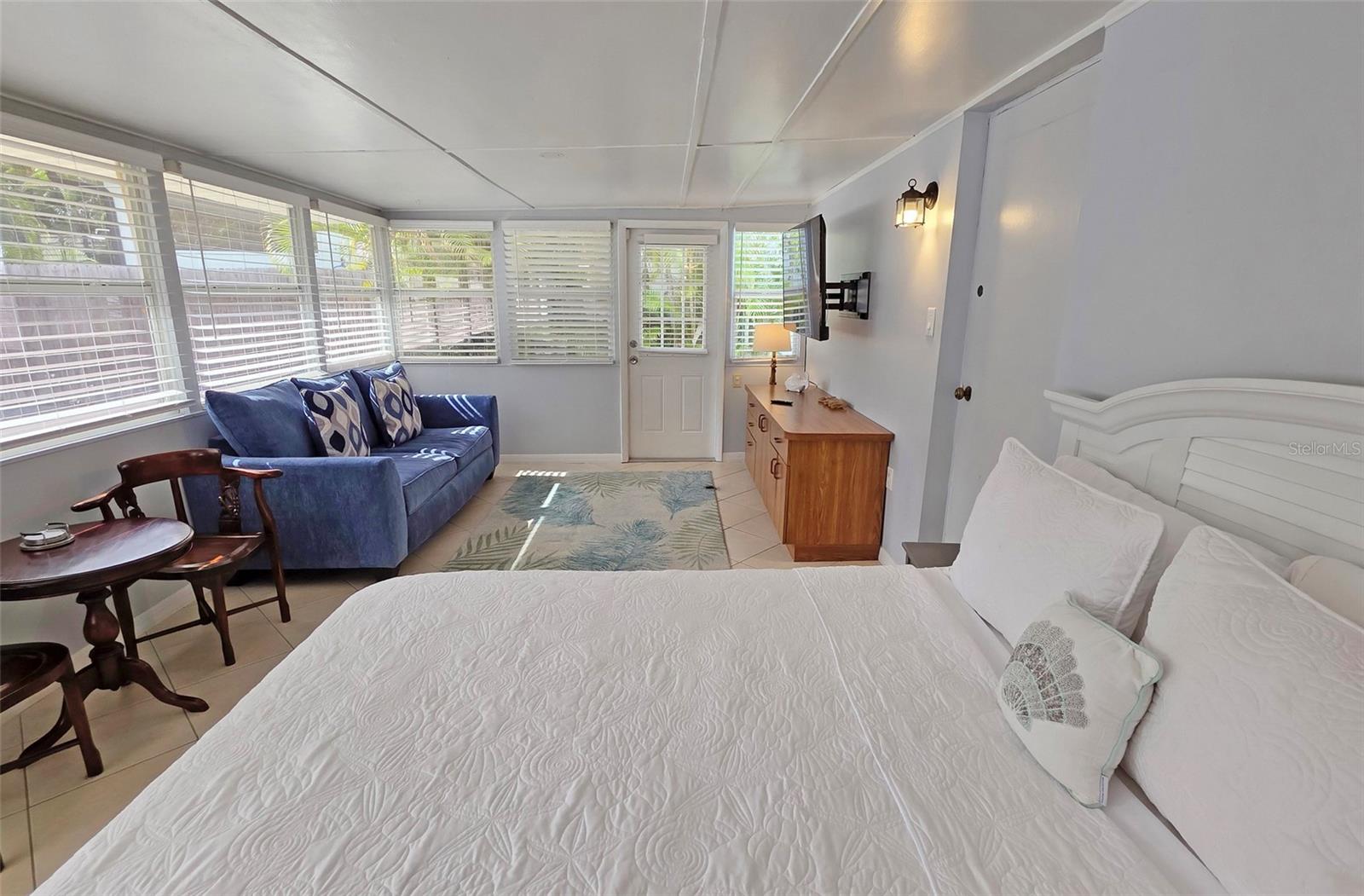 Image 23 of 29 For 2442 Wood Street