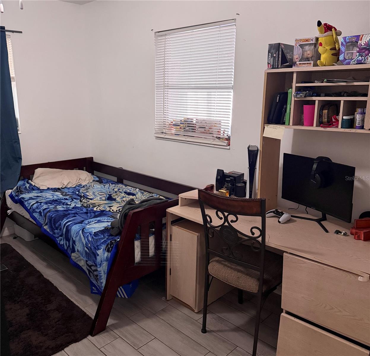 Image 11 of 15 For 1221 22nd Avenue W