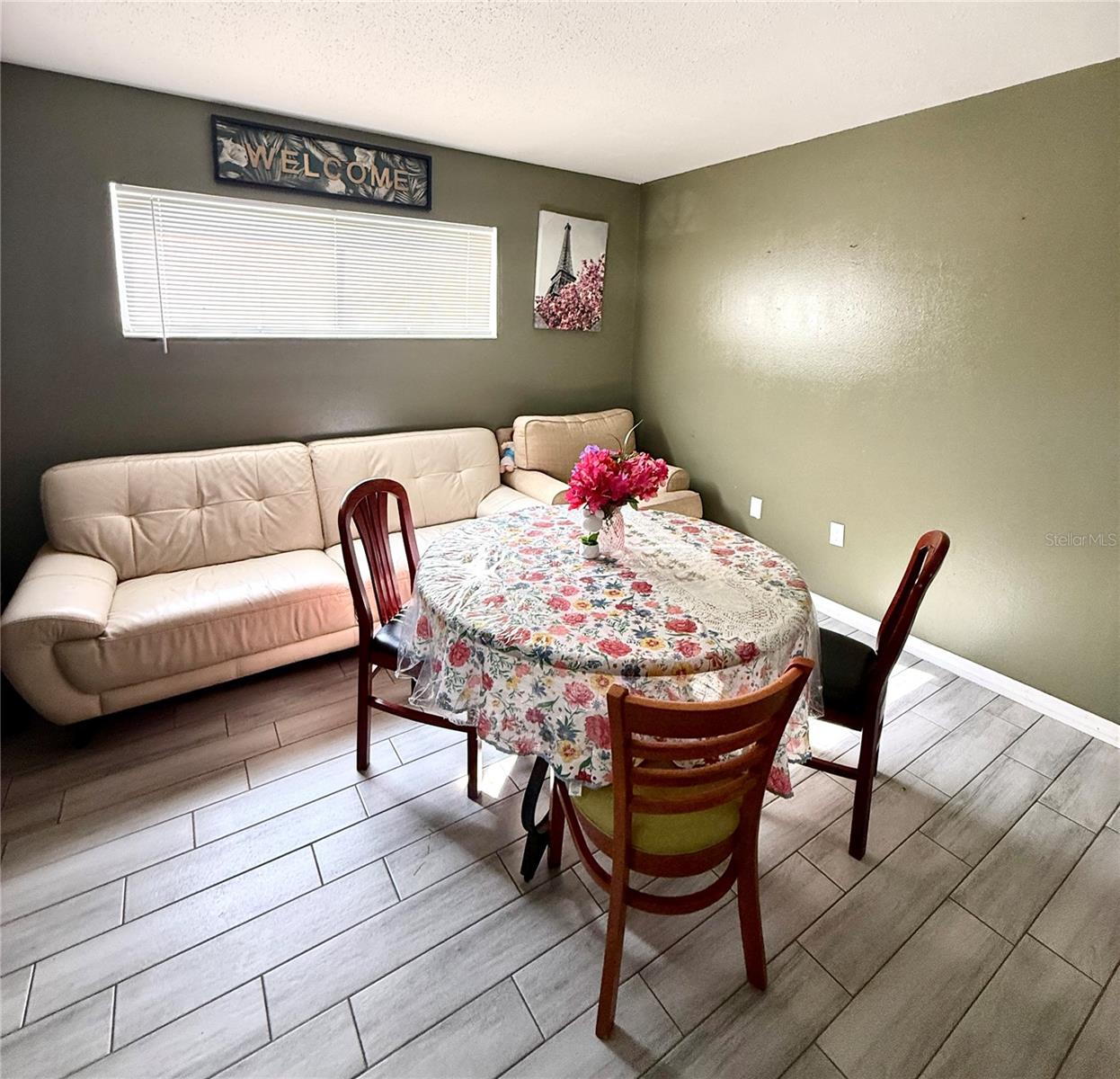 Image 2 of 15 For 1221 22nd Avenue W