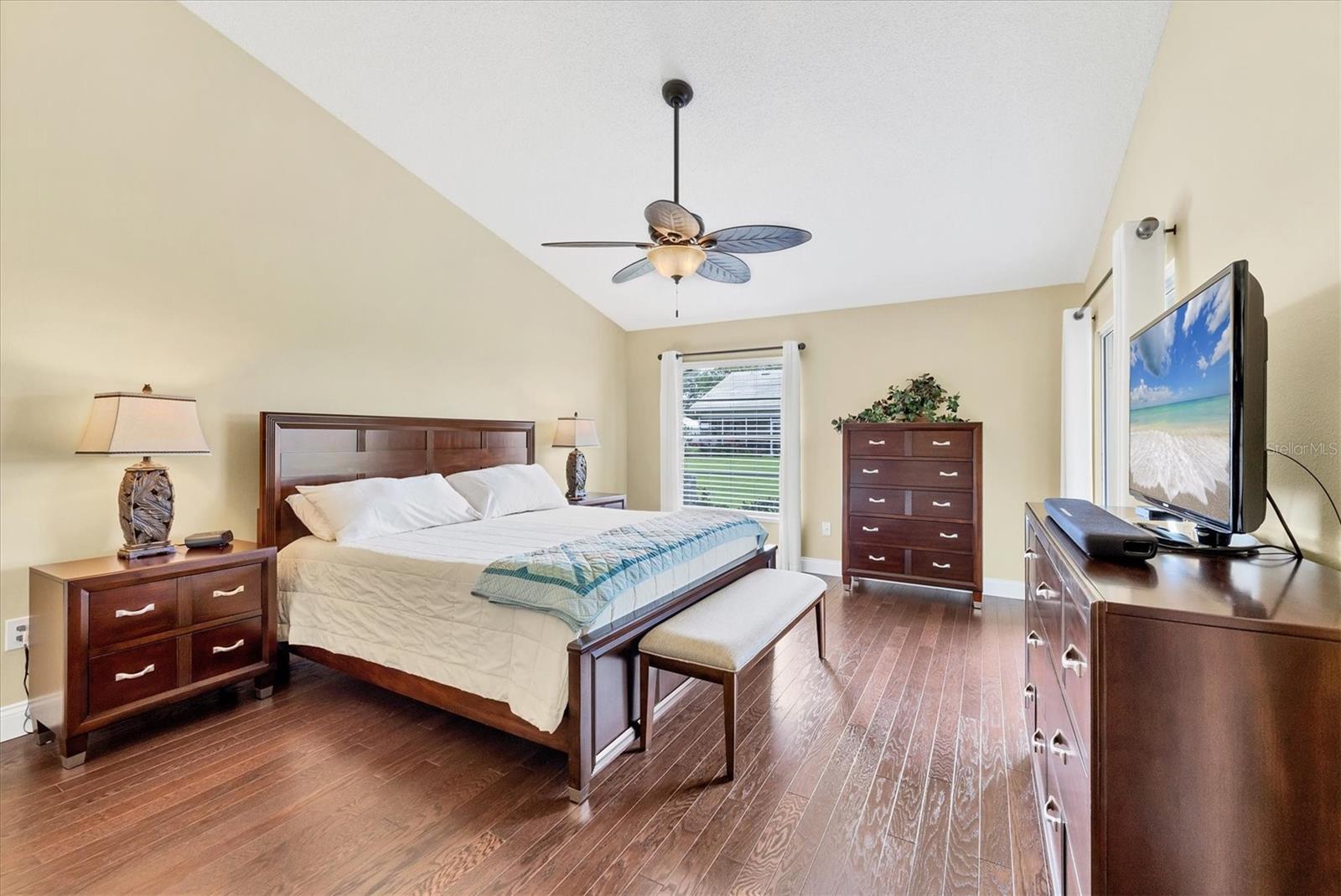 Image 19 of 48 For 5448 Crestlake Boulevard 158