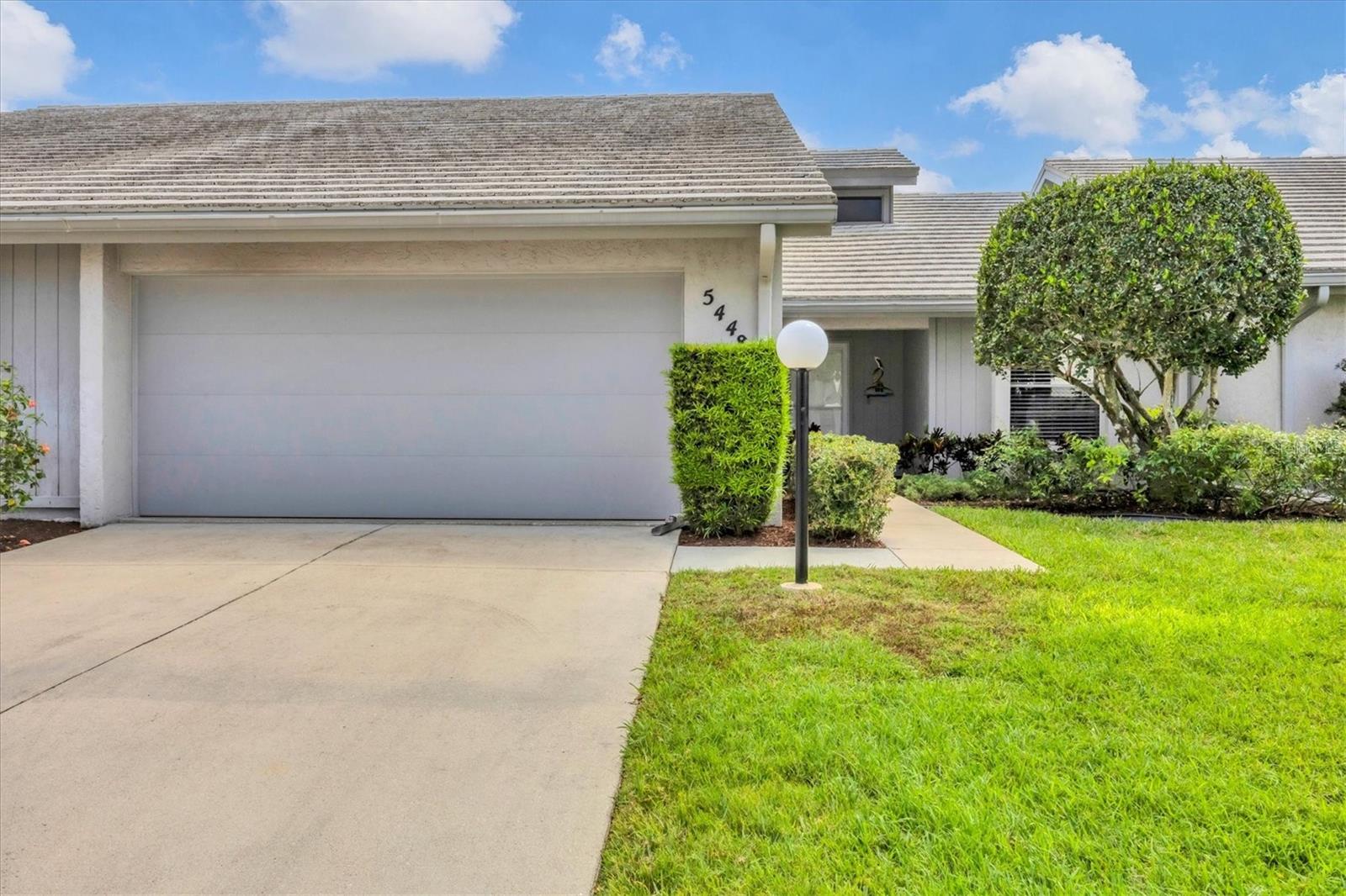 Image 5 of 48 For 5448 Crestlake Boulevard 158