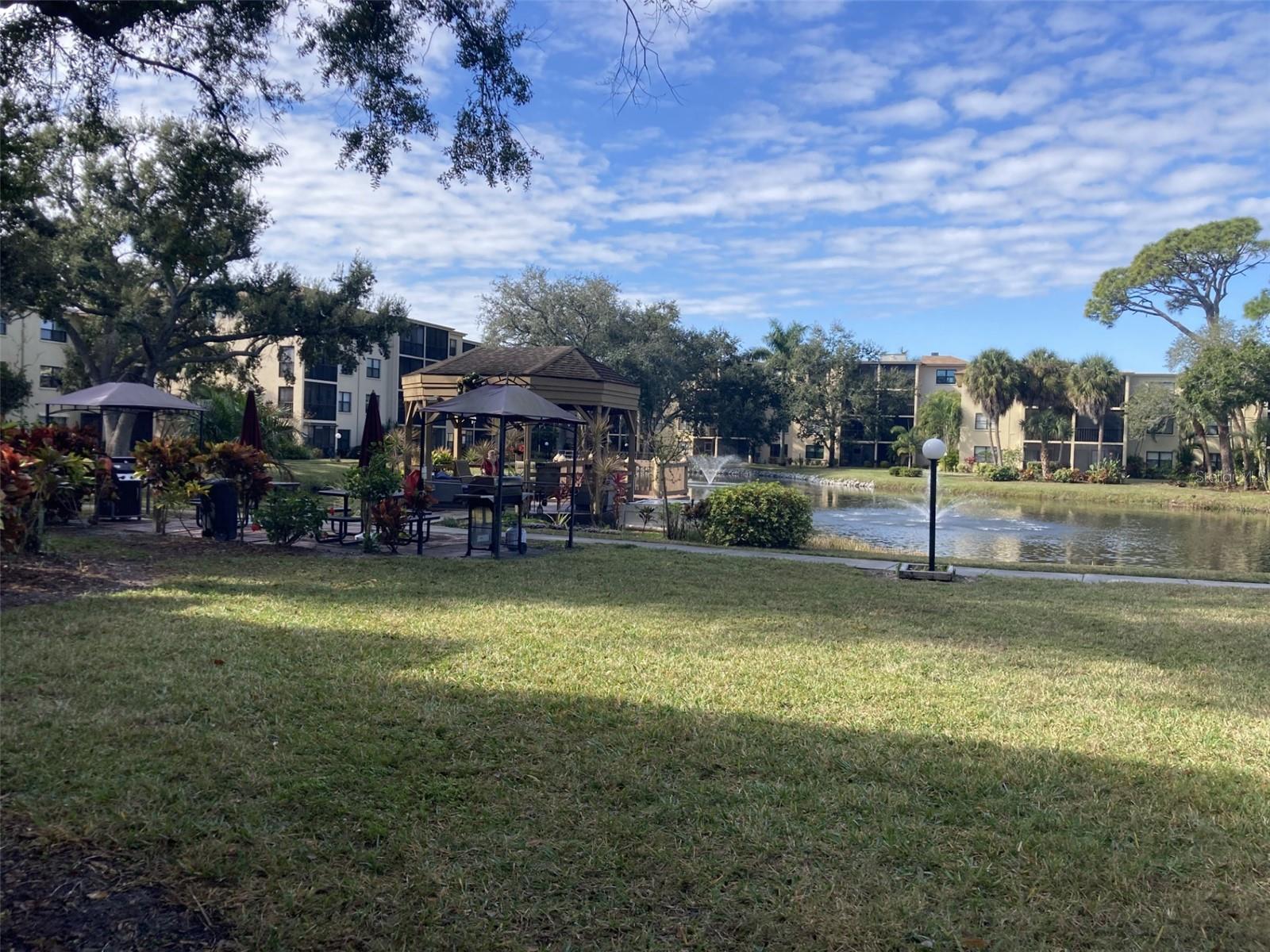 Image 18 of 22 For 305 30th Avenue W A212