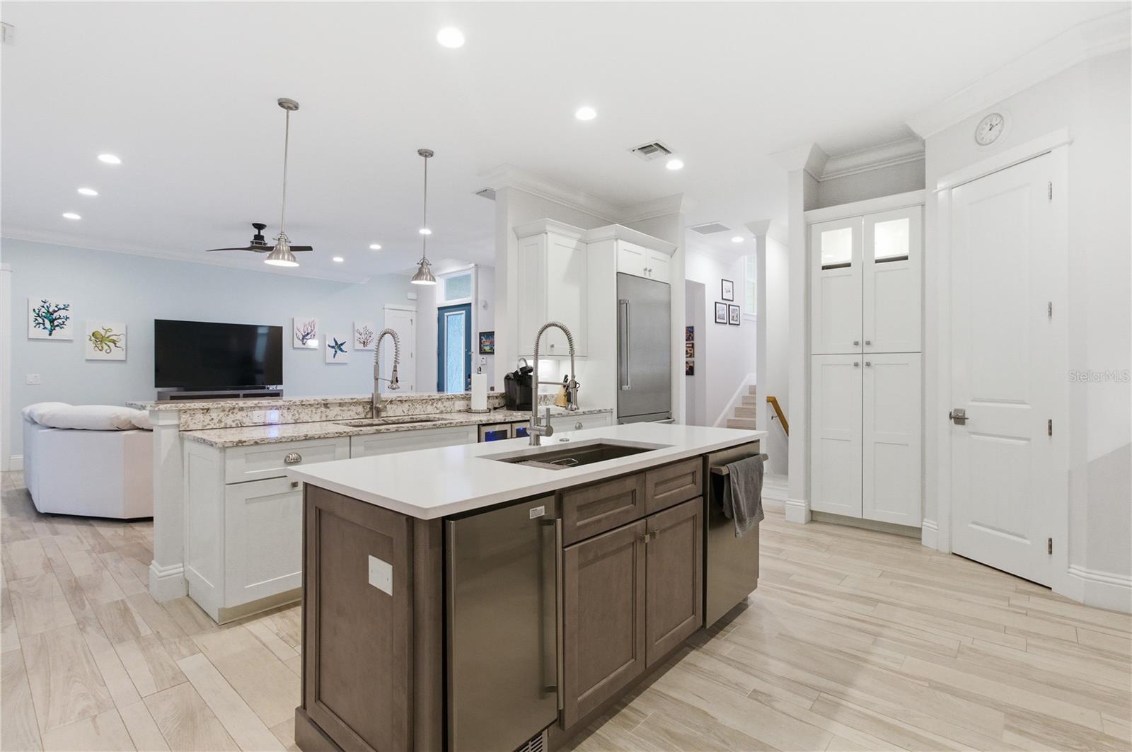 Image 15 of 47 For 3919 Roberts Point Road