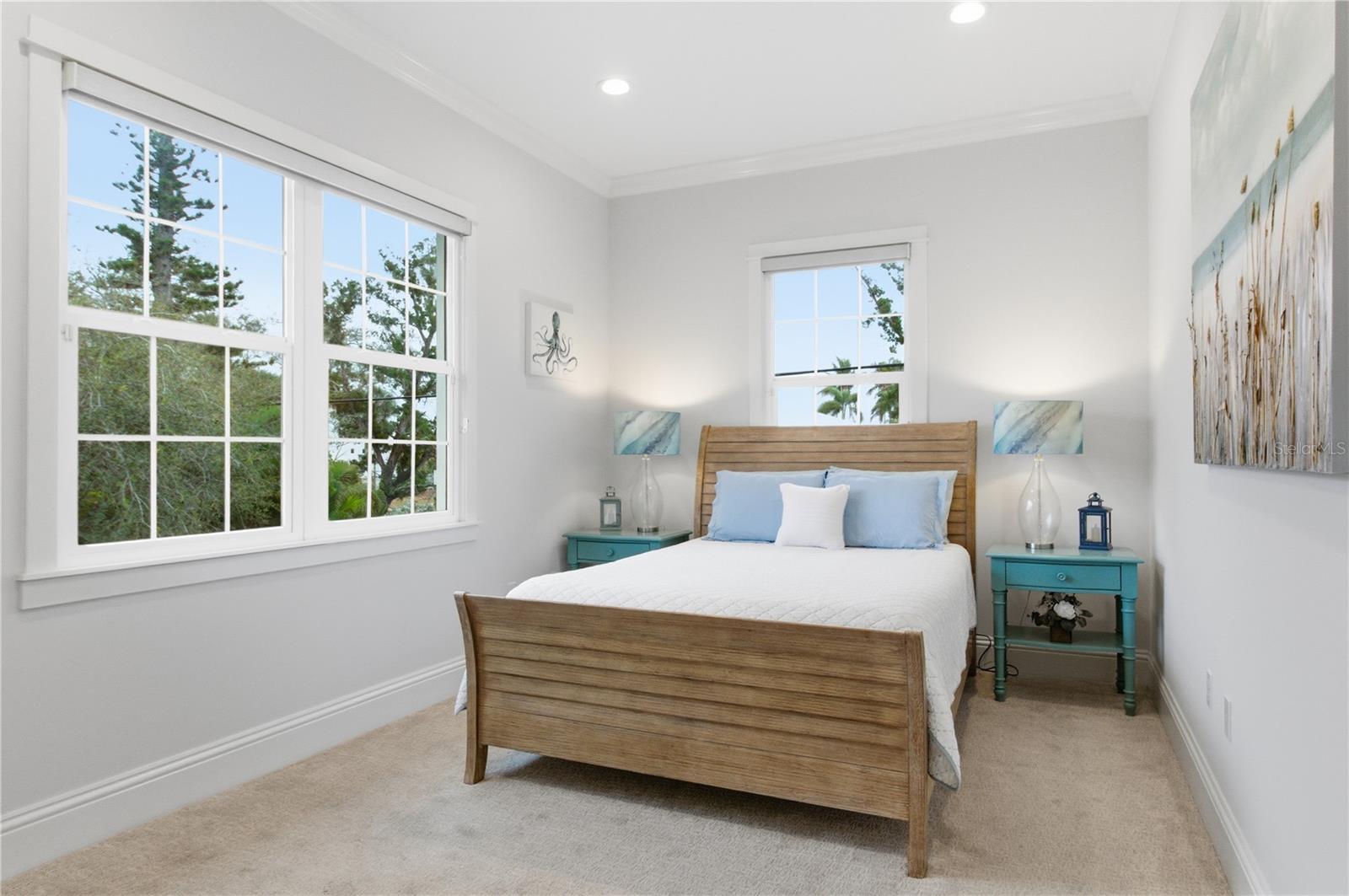 Image 29 of 47 For 3919 Roberts Point Road