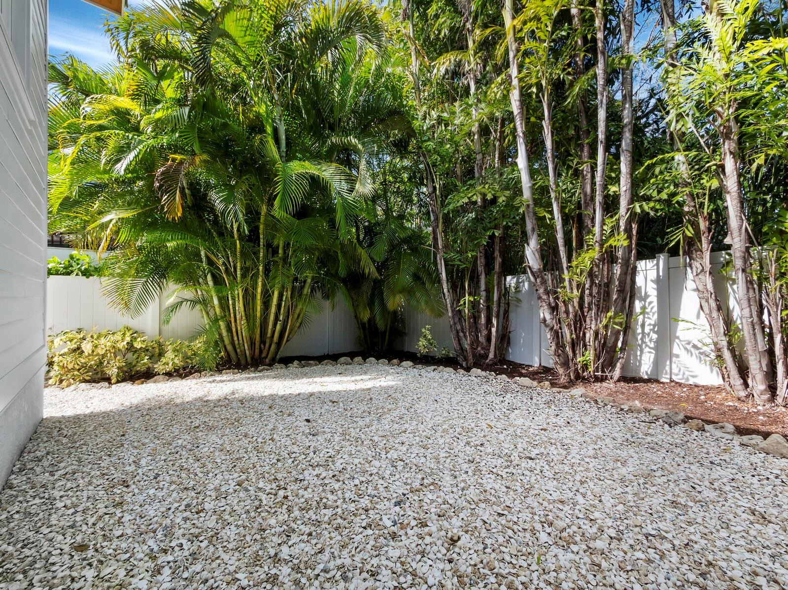 Image 33 of 47 For 3919 Roberts Point Road