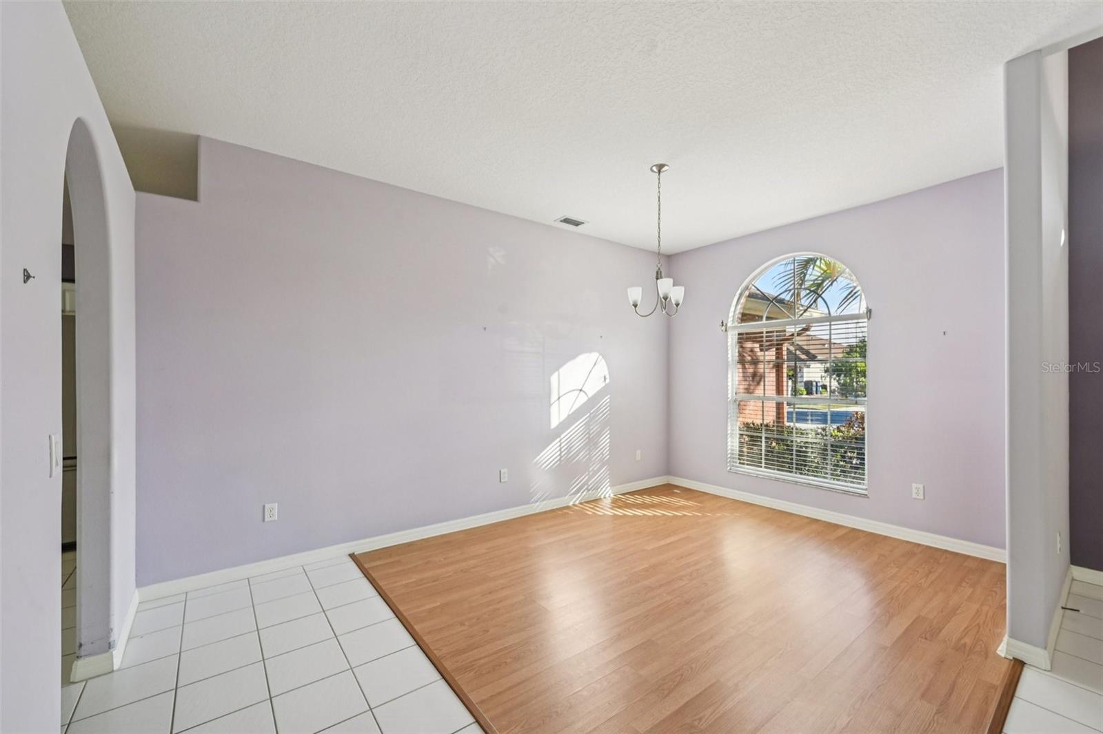 Image 11 of 41 For 7310 38th Court E