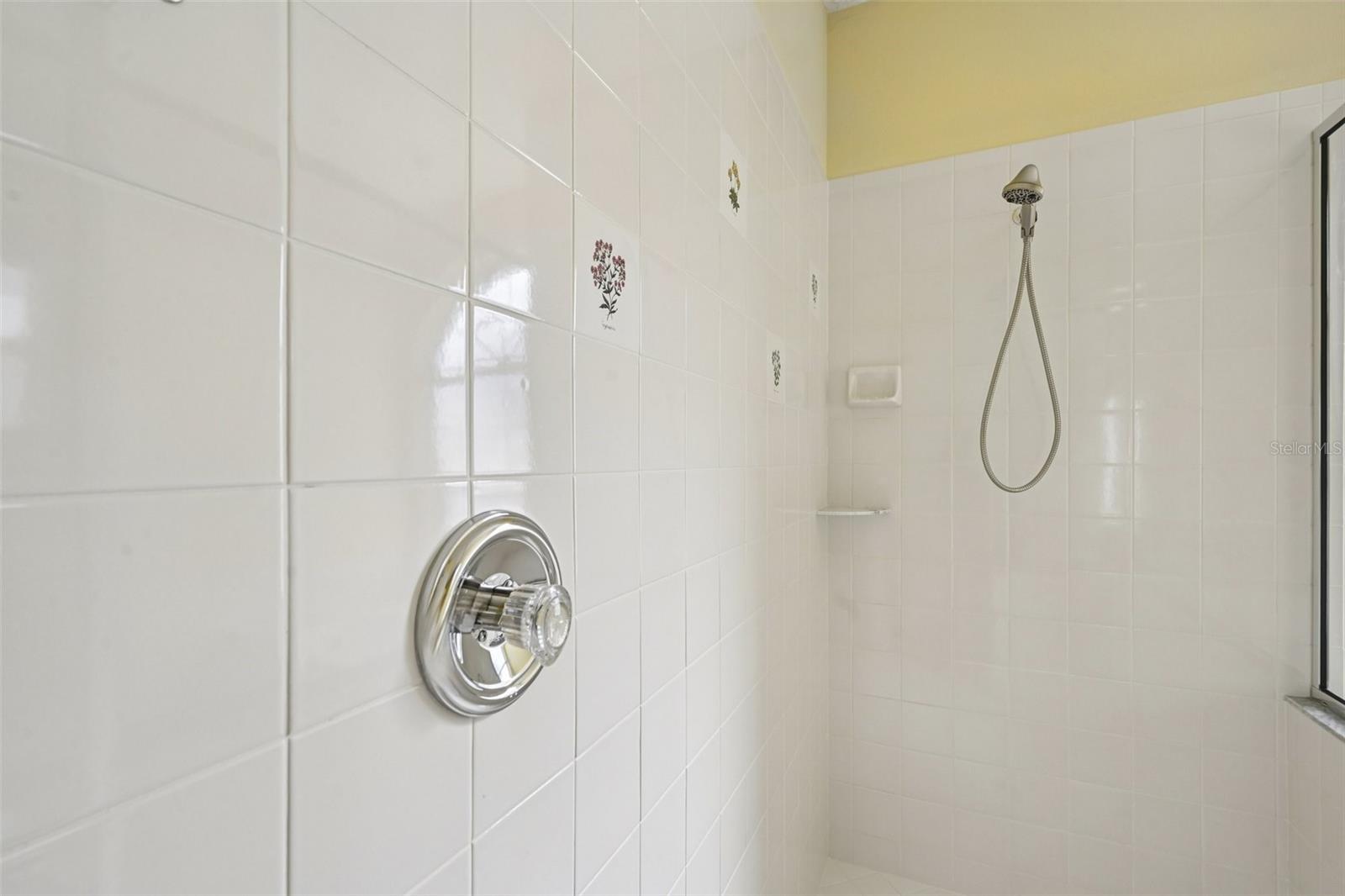 Image 30 of 41 For 7310 38th Court E