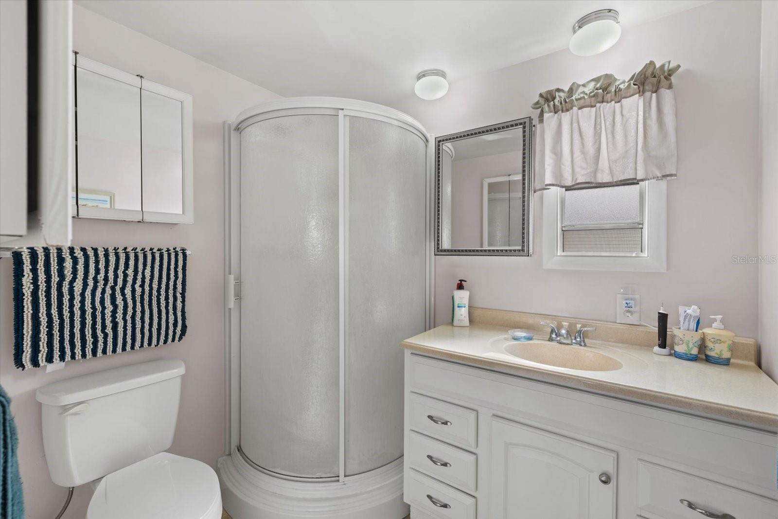 Image 16 of 26 For 5316 53rd Avenue E A33