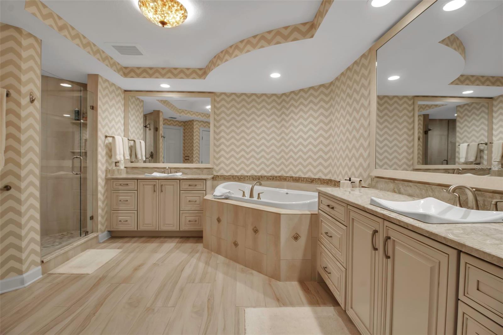 Image 10 of 32 For 3621 N Point Road 603