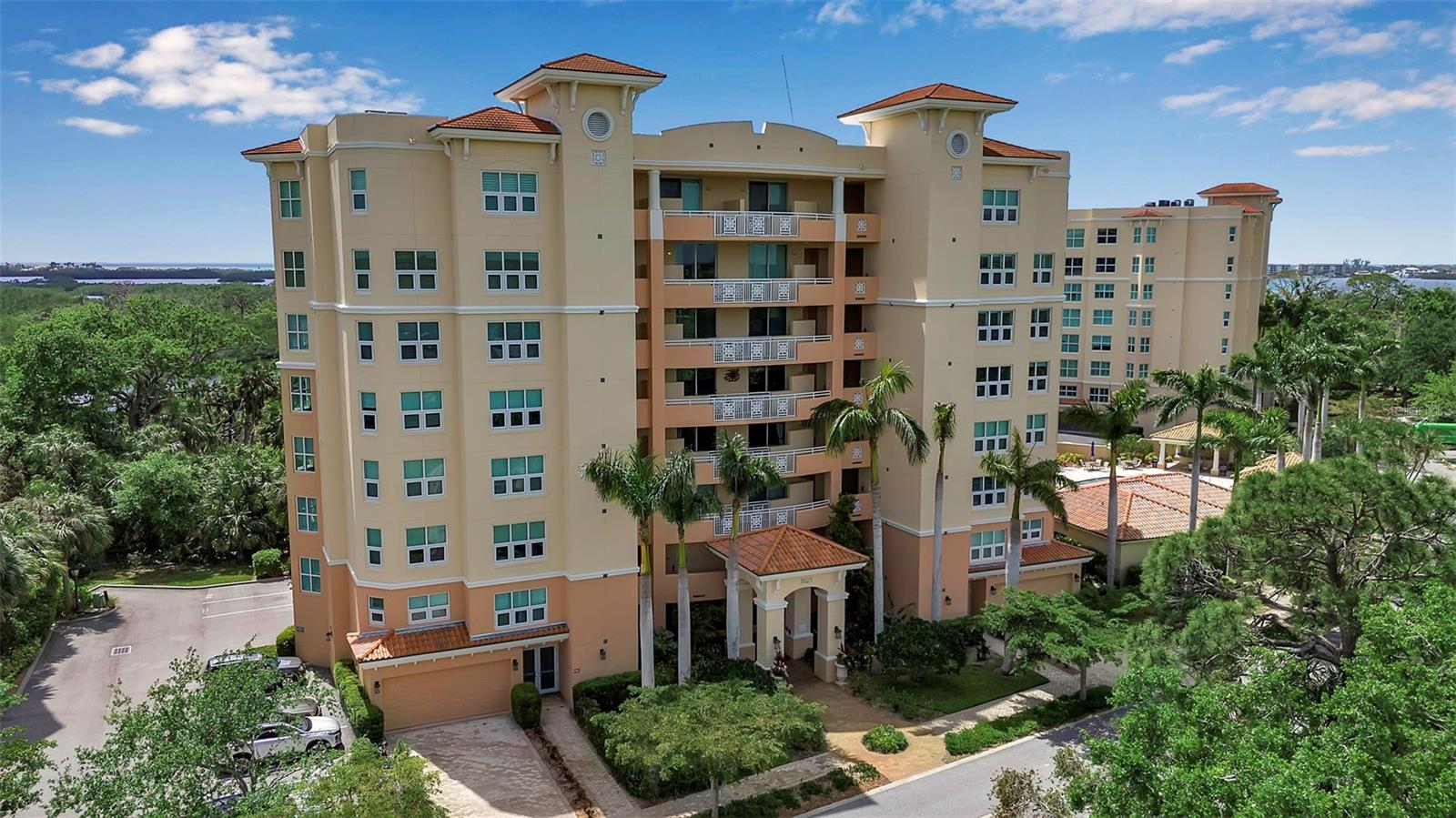 Image 15 of 32 For 3621 N Point Road 603