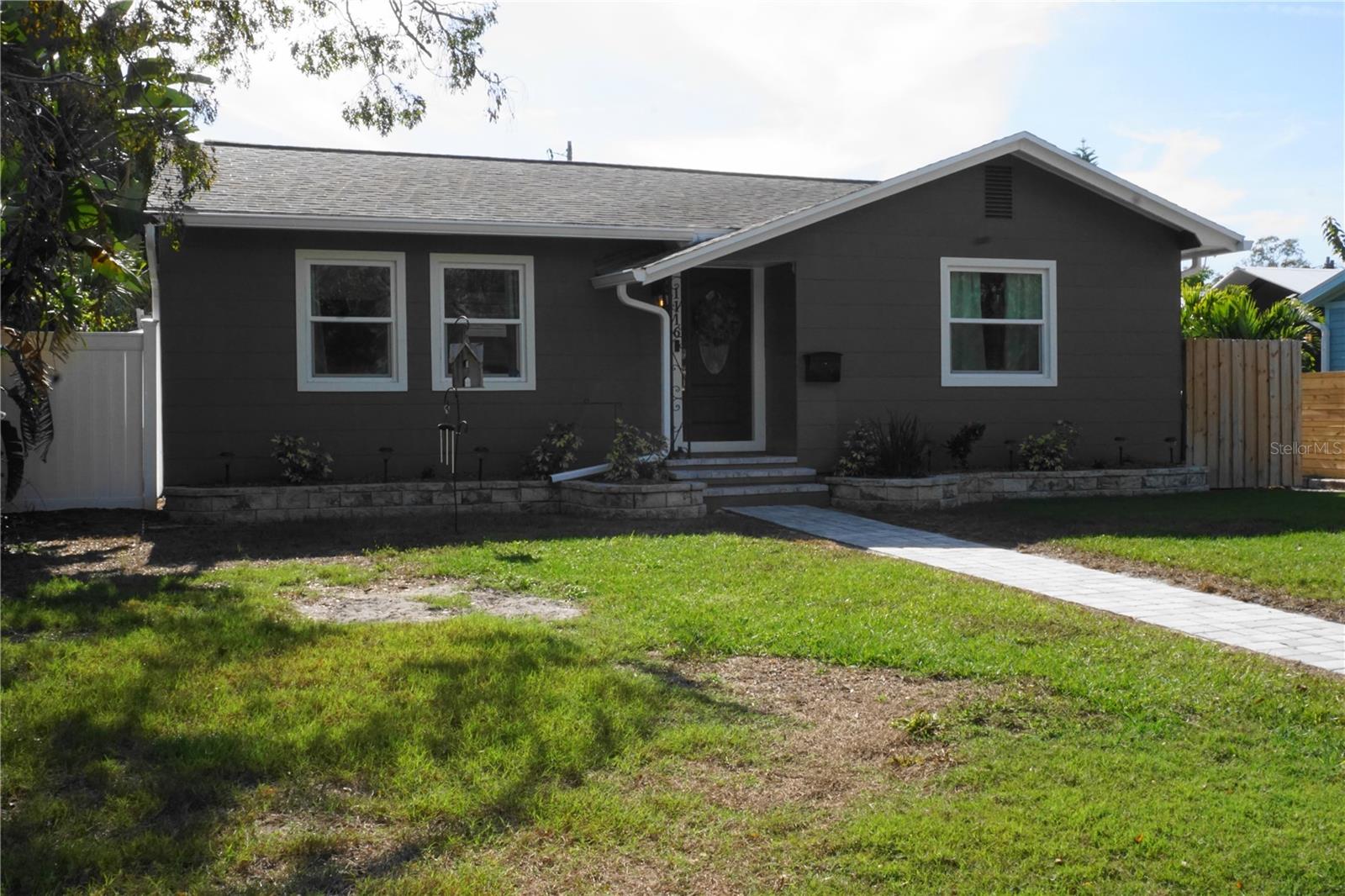 Details for 1116 30th Avenue N, ST PETERSBURG, FL 33704