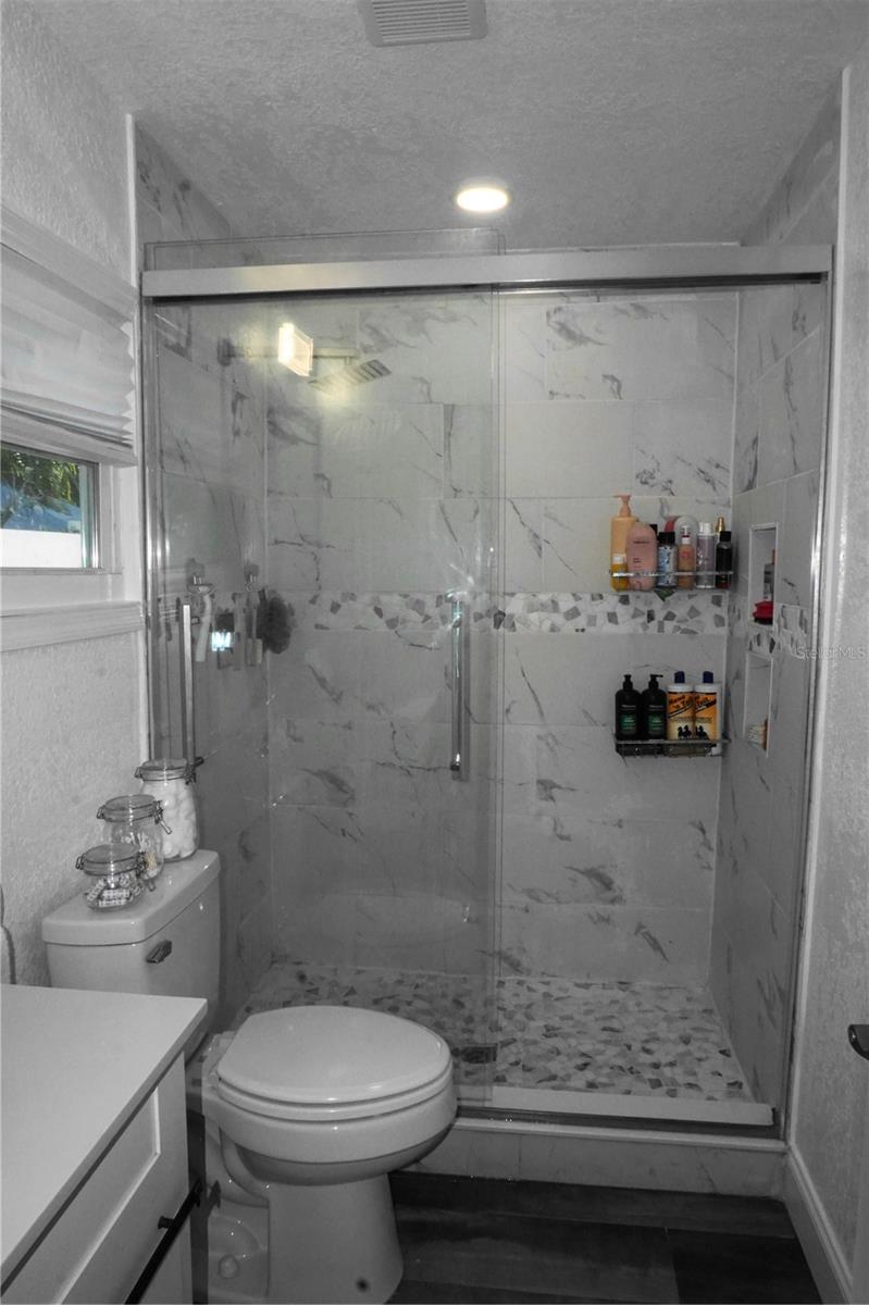 Listing photo id 8 for 1116 30th Avenue N