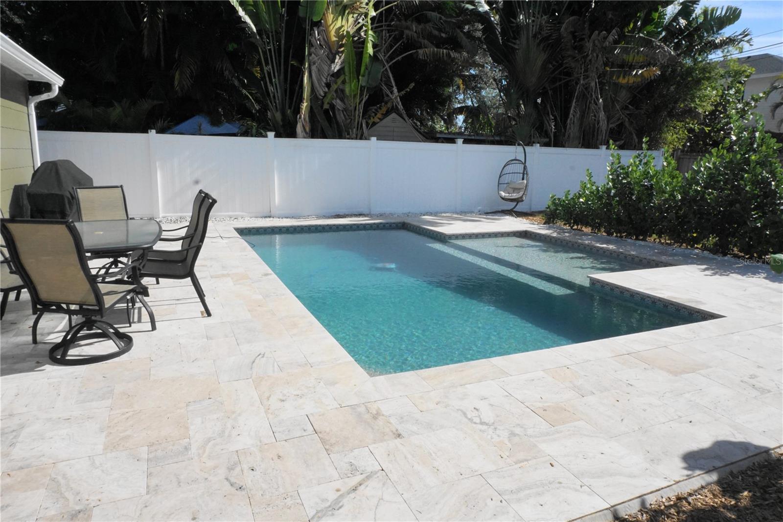 Listing photo id 15 for 1116 30th Avenue N