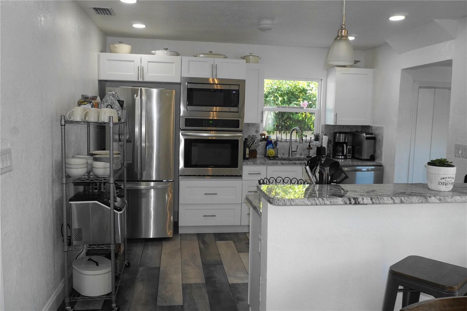 Listing photo id 3 for 1116 30th Avenue N