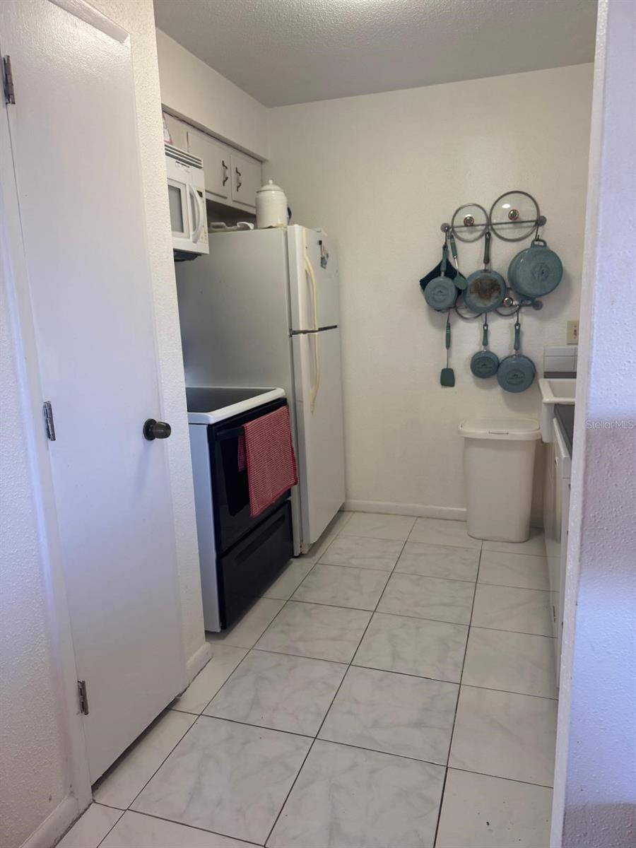 Image 23 of 64 For 10375 Paradise Boulevard 56