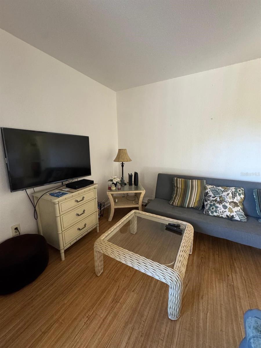 Image 27 of 64 For 10375 Paradise Boulevard 56