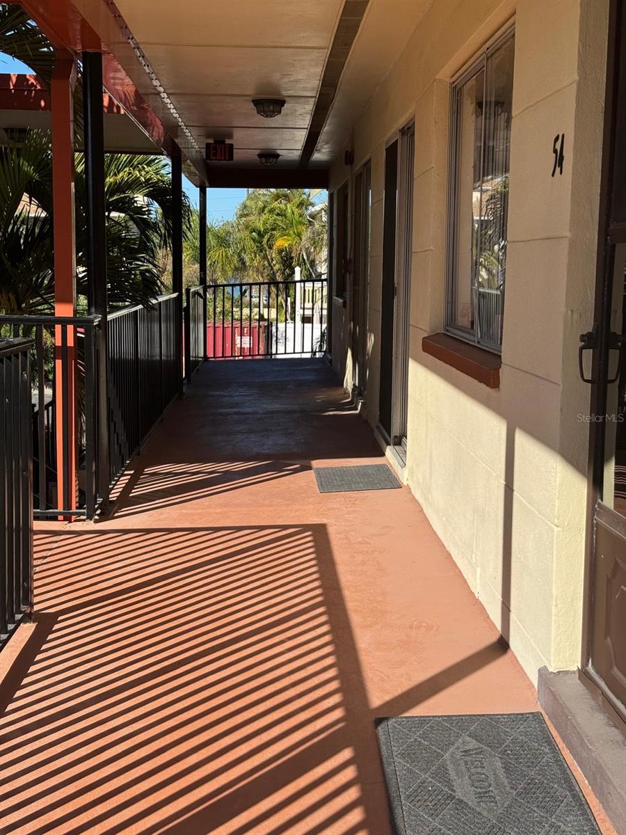 Image 33 of 64 For 10375 Paradise Boulevard 56