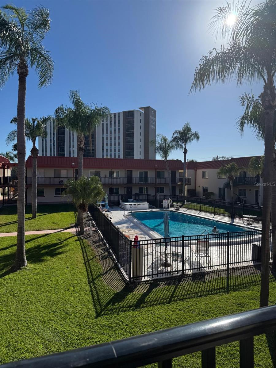 Image 39 of 64 For 10375 Paradise Boulevard 56