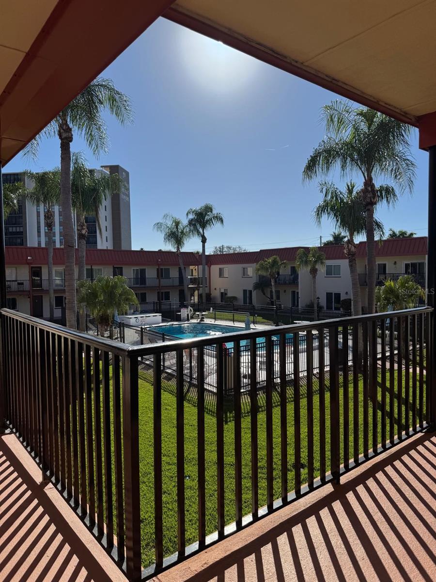 Image 45 of 64 For 10375 Paradise Boulevard 56