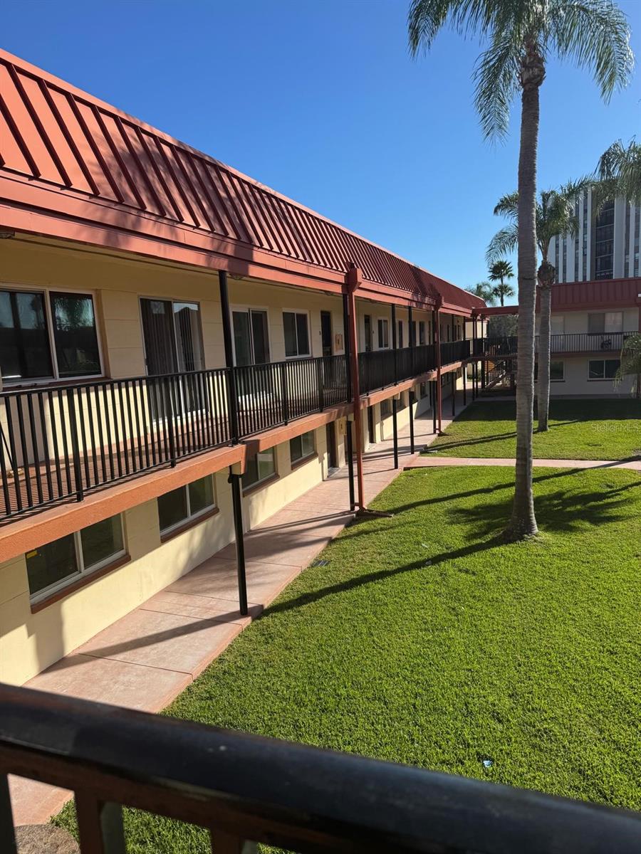 Image 61 of 64 For 10375 Paradise Boulevard 56