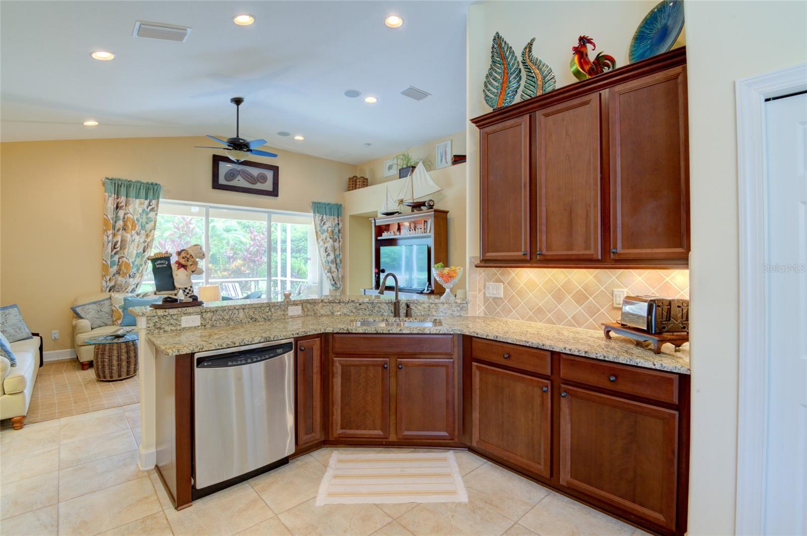 Image 15 of 40 For 2548 Cortenova Court