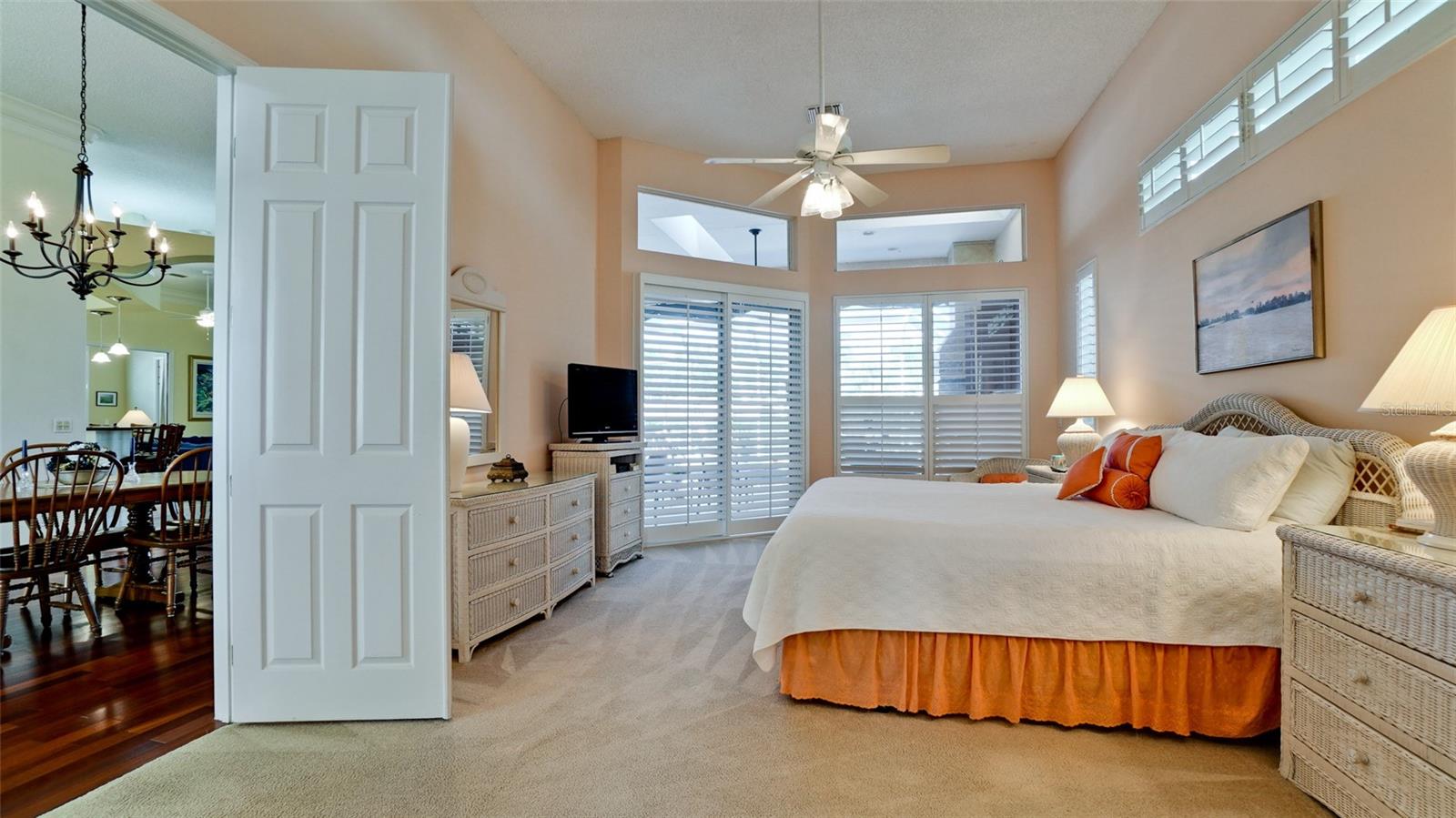 Image 18 of 50 For 4603 4th Avenue Ne