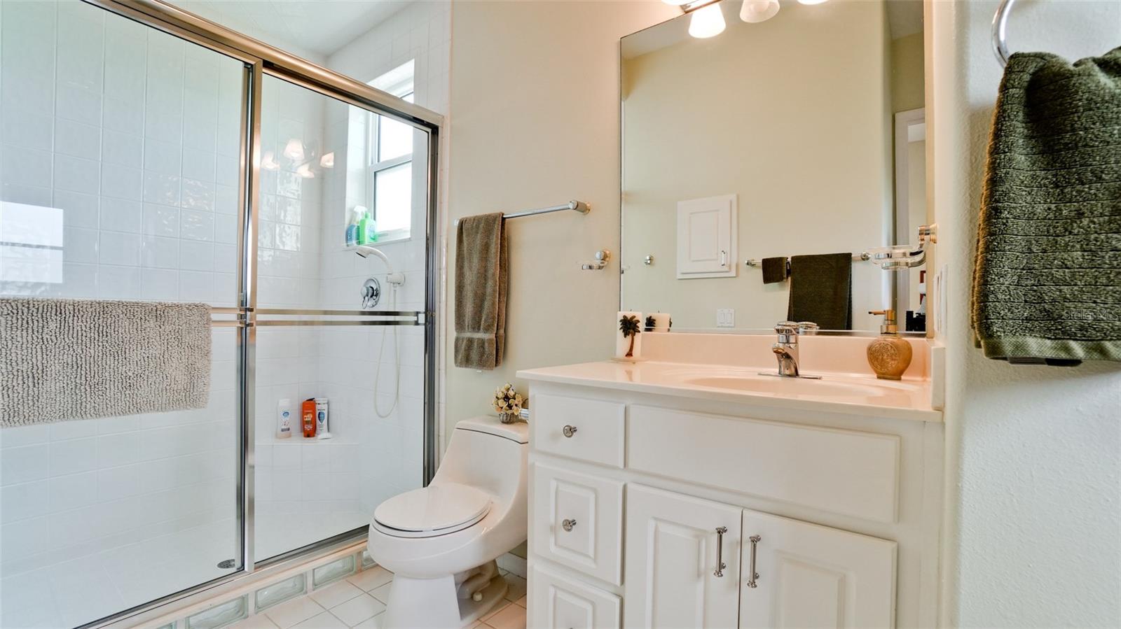 Image 31 of 50 For 4603 4th Avenue Ne