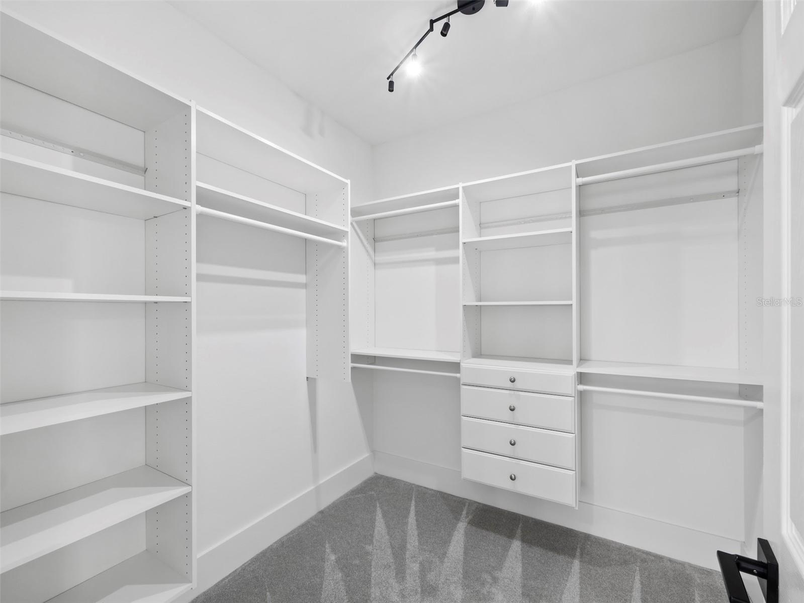 Image 34 of 78 For 3533 Fair Oaks Lane