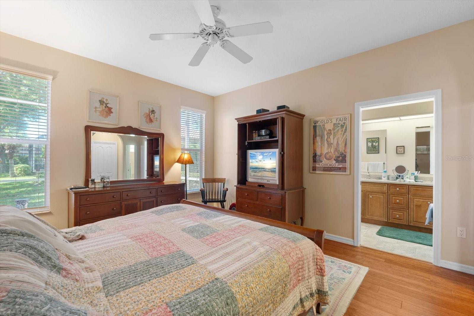 Image 22 of 43 For 3871 Alamanda Drive