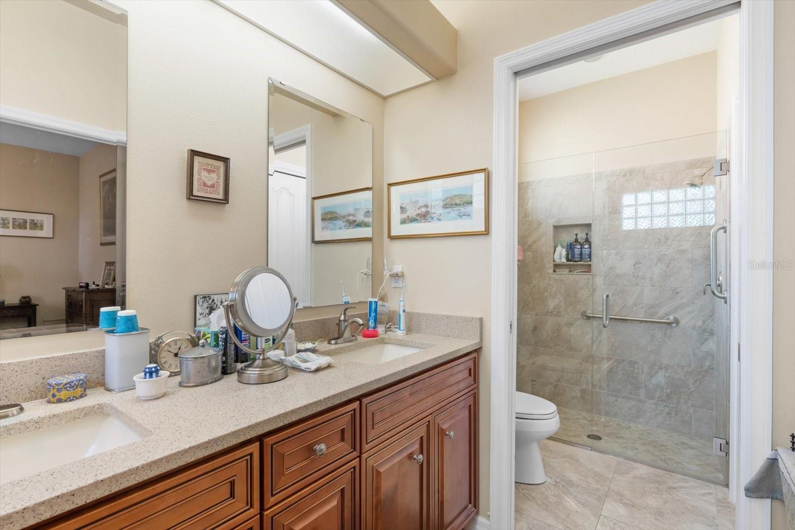 Image 23 of 43 For 3871 Alamanda Drive