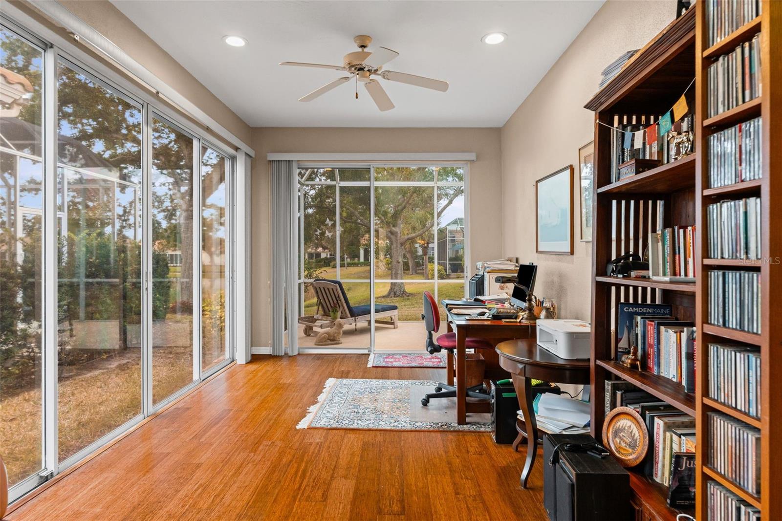 Image 26 of 43 For 3871 Alamanda Drive