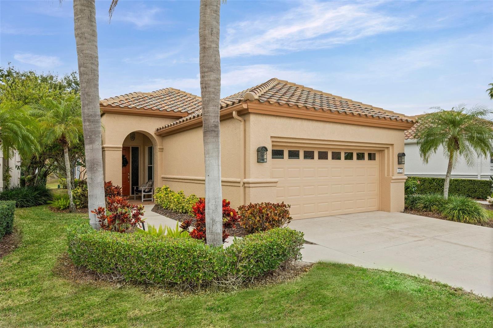 Image 3 of 43 For 3871 Alamanda Drive