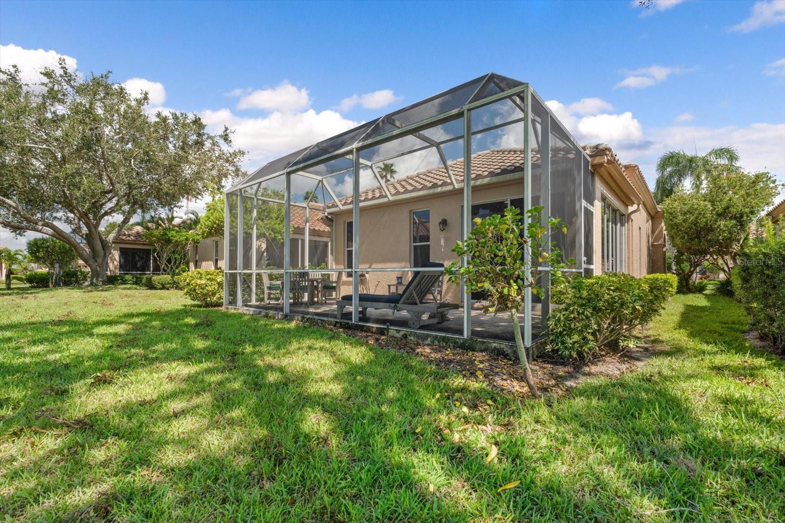 Image 37 of 43 For 3871 Alamanda Drive